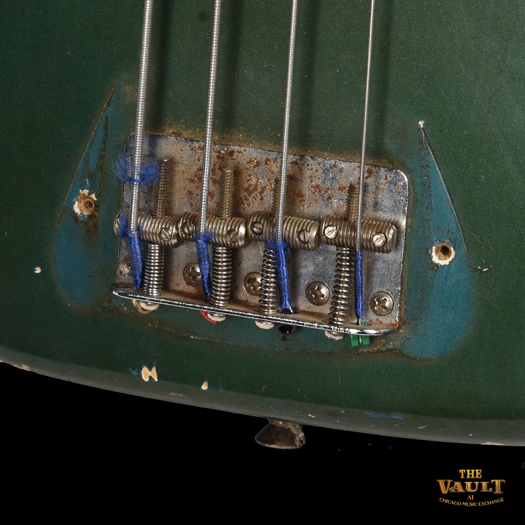 Fender Precision Bass Lake Placid Blue 1965 Bass Guitars / 4-String