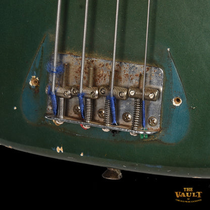 Fender Precision Bass Lake Placid Blue 1965 Bass Guitars / 4-String