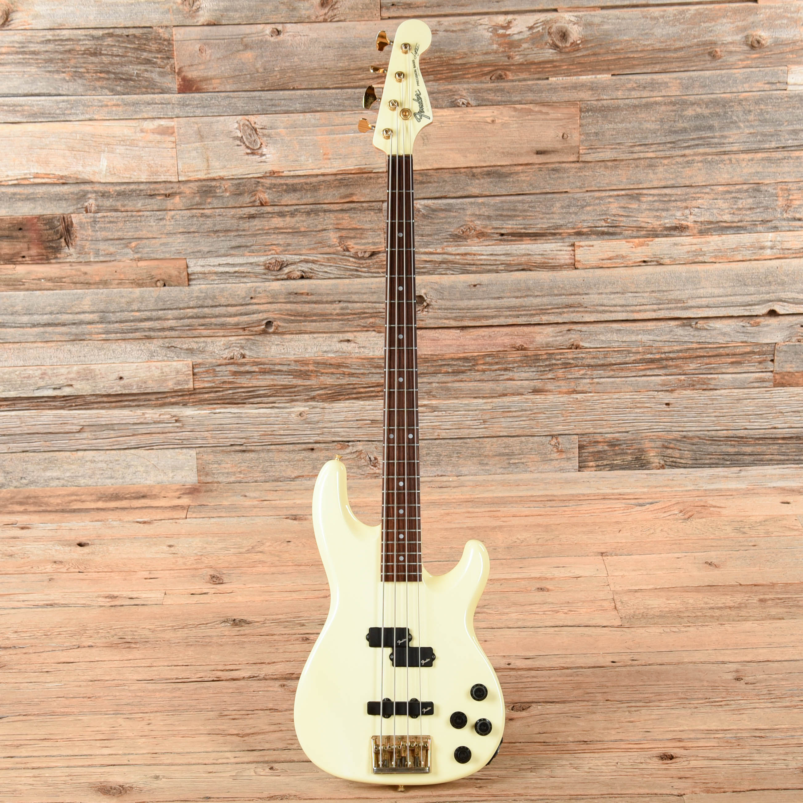 Fender Precision Bass Lyte White 1993 Bass Guitars / 4-String