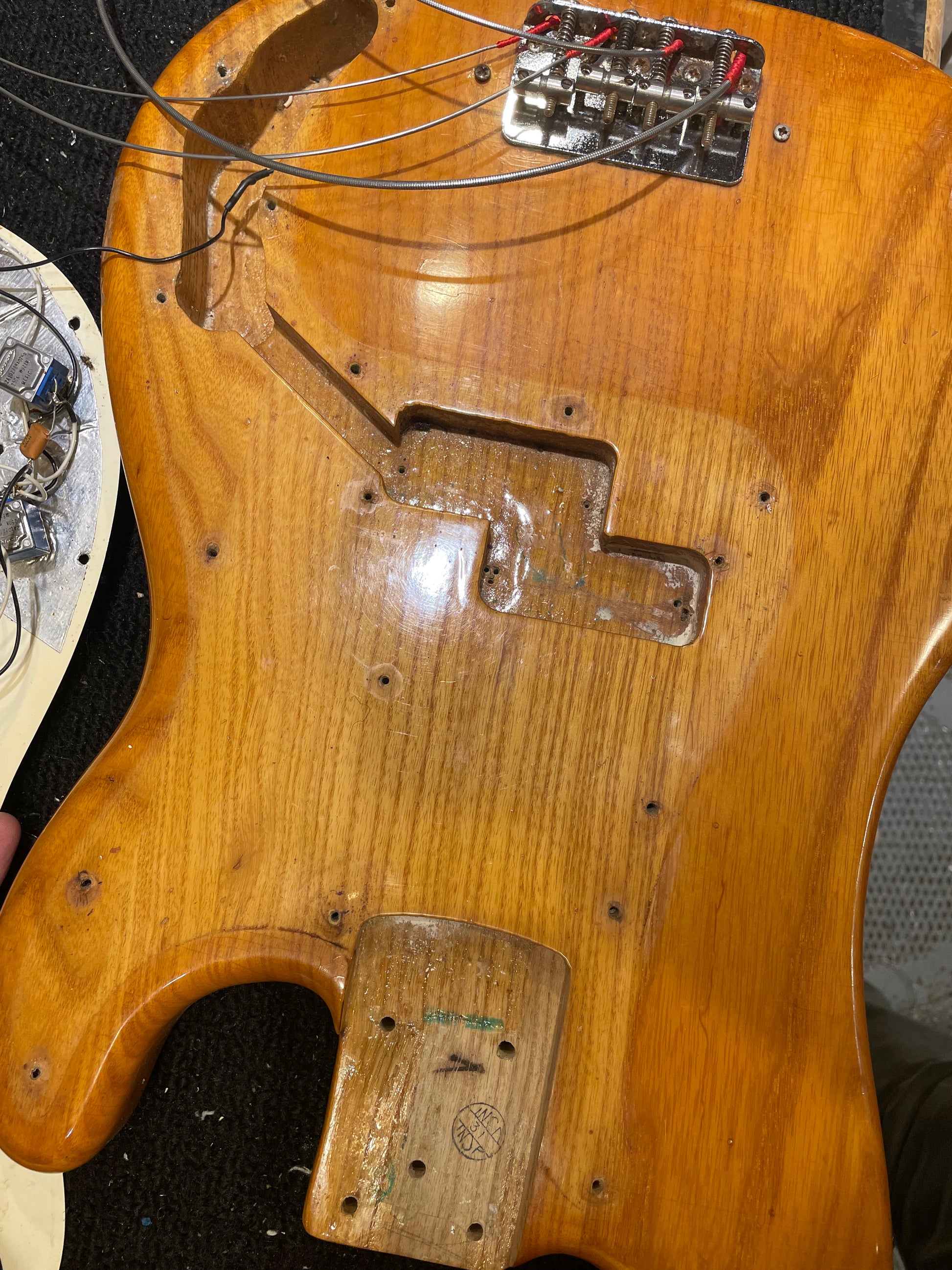 Fender Precision Bass Natural 1974 Bass Guitars / 4-String