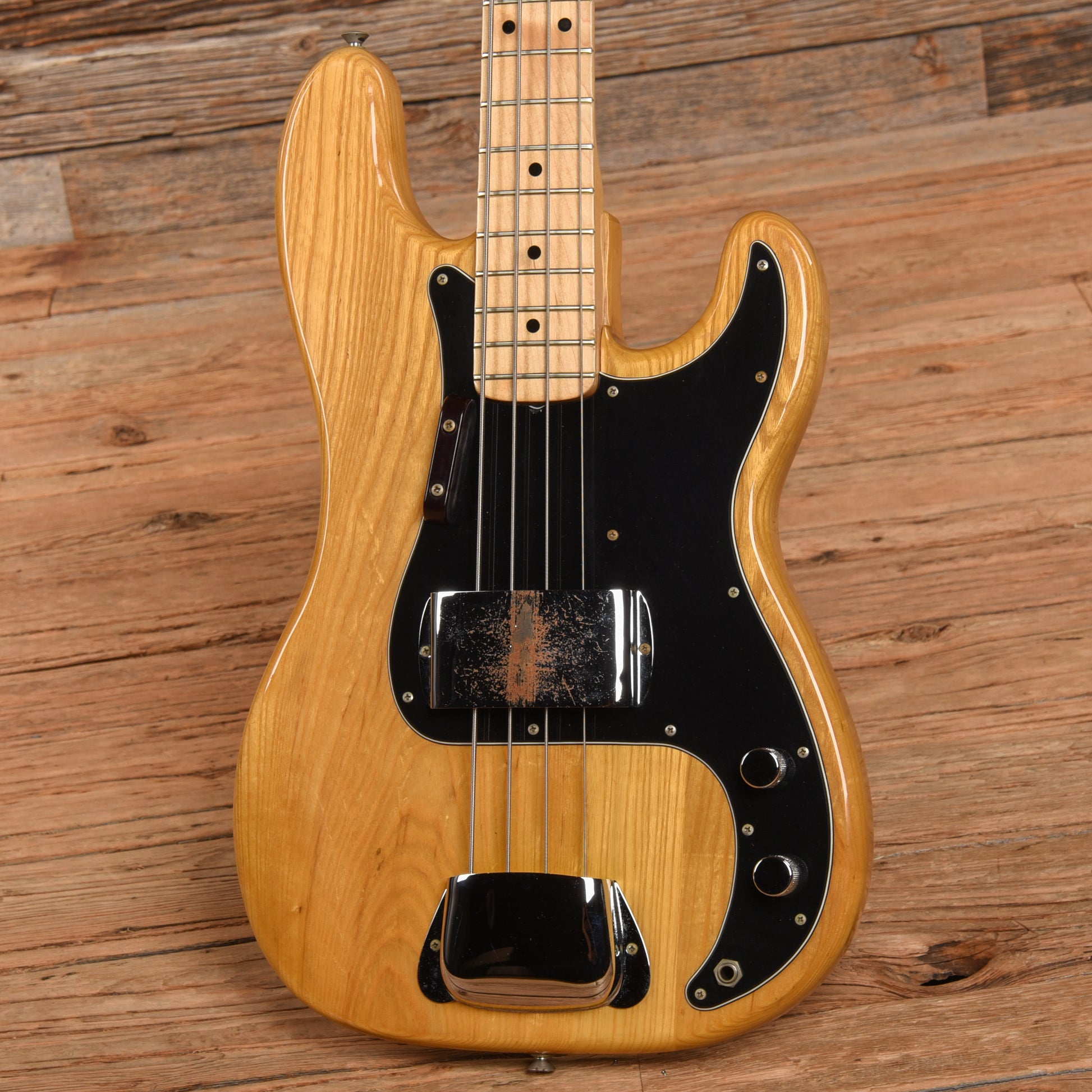 Fender Precision Bass Natural 1976 Bass Guitars / 4-String