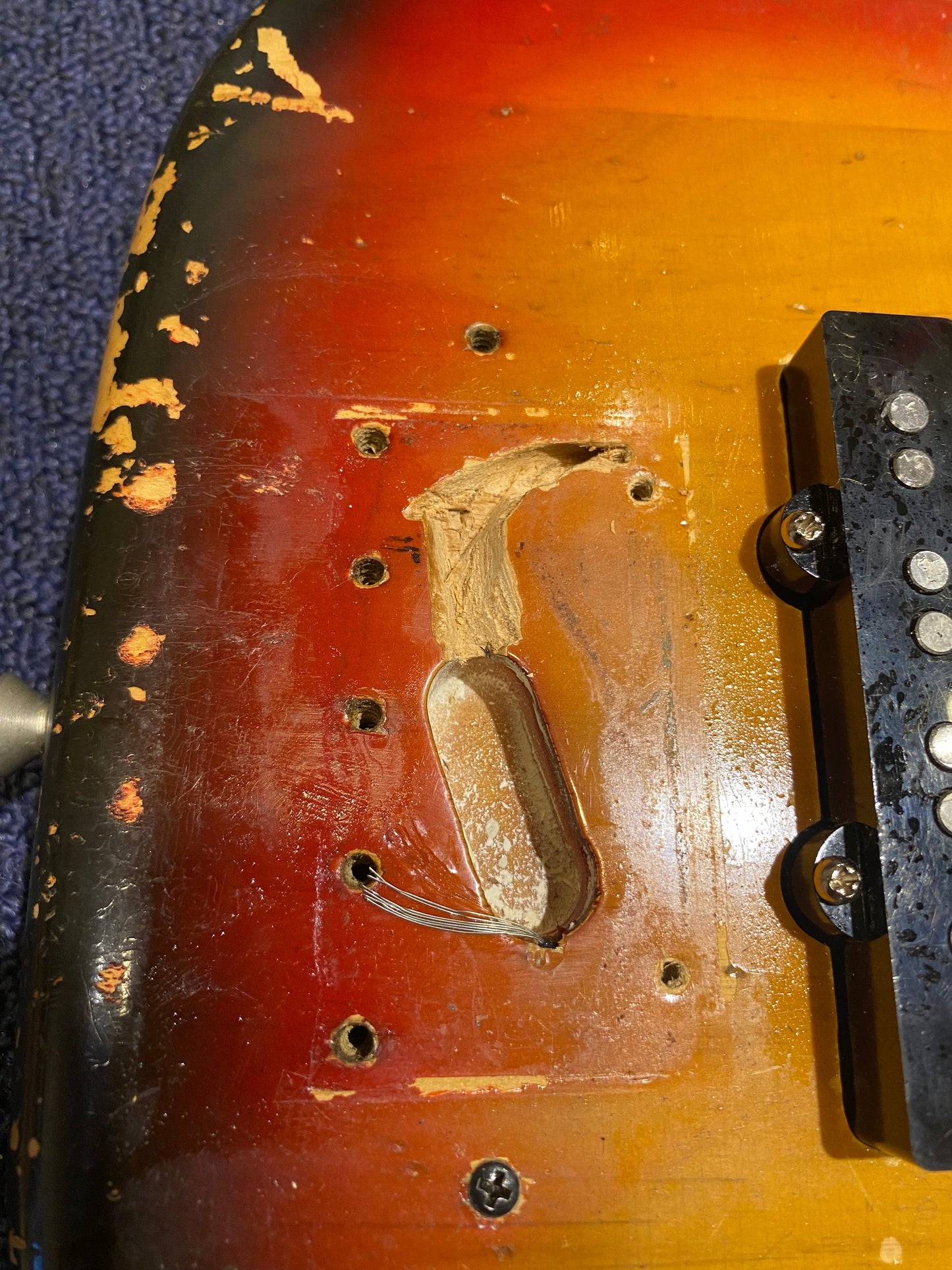 Fender Precision Bass Sunburst 1967 Bass Guitars / 4-String