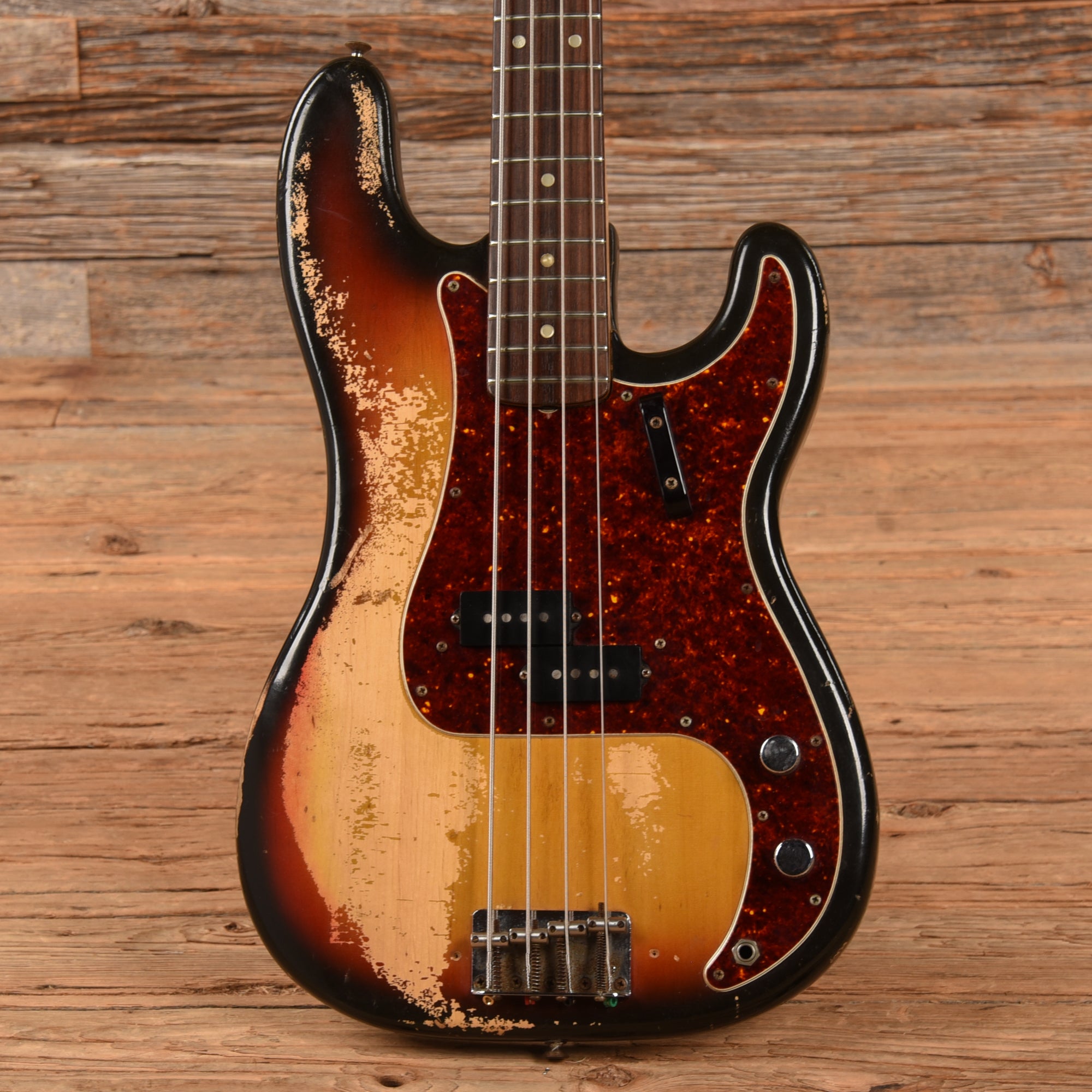 Fender Precision Bass Sunburst 1970 – Chicago Music Exchange