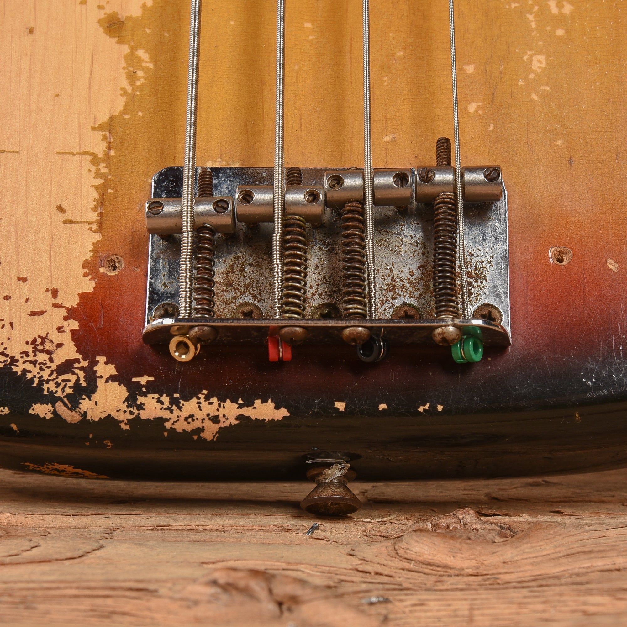 Fender Precision Bass Sunburst 1970 Bass Guitars / 4-String