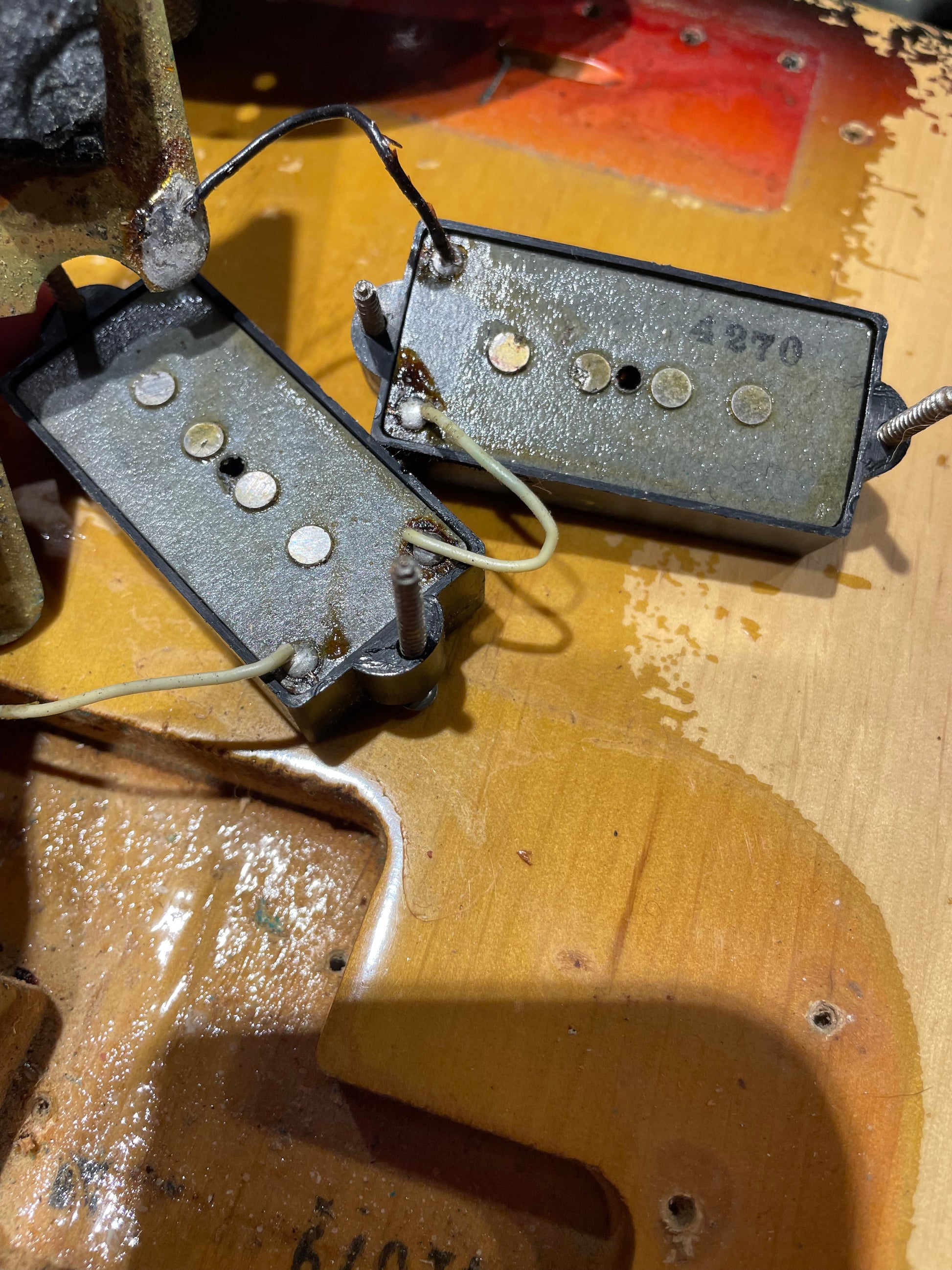 Fender Precision Bass Sunburst 1970 Bass Guitars / 4-String
