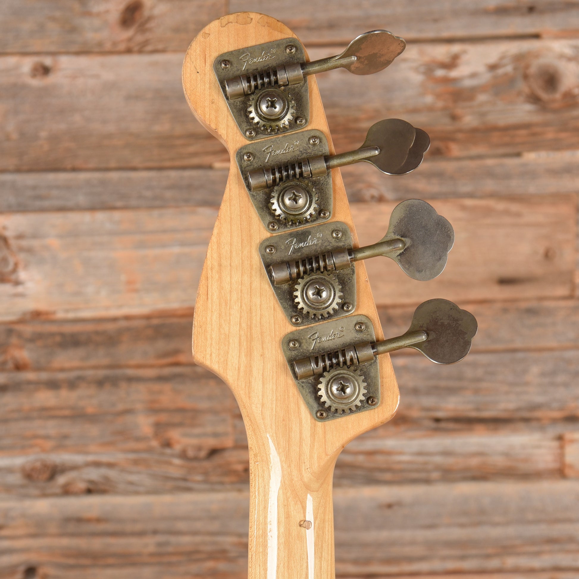 Fender Precision Bass Sunburst 1974 Bass Guitars / 4-String