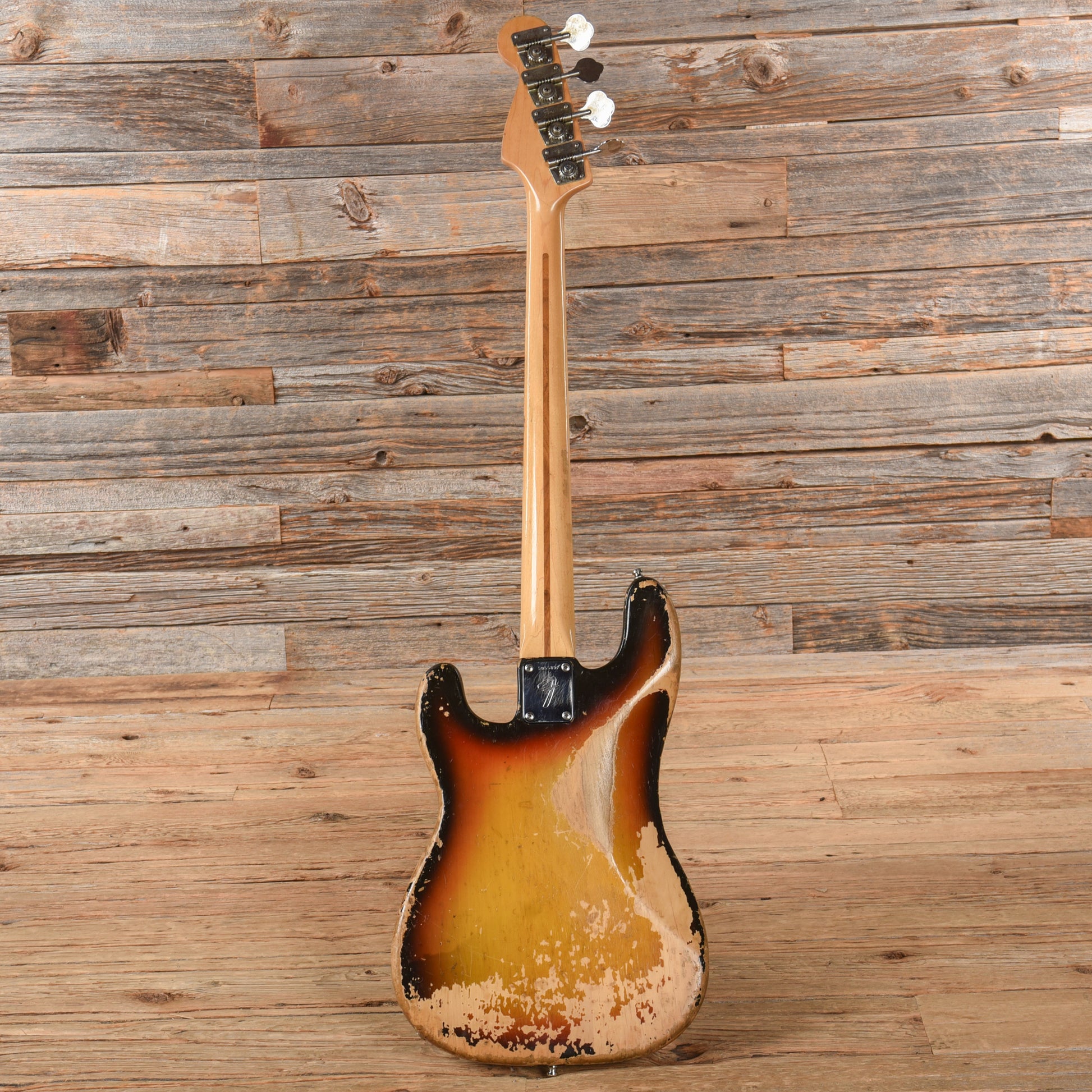Fender Precision Bass Sunburst 1974 Bass Guitars / 4-String