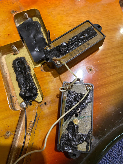 Fender Precision Bass Sunburst 1975 Bass Guitars / 4-String