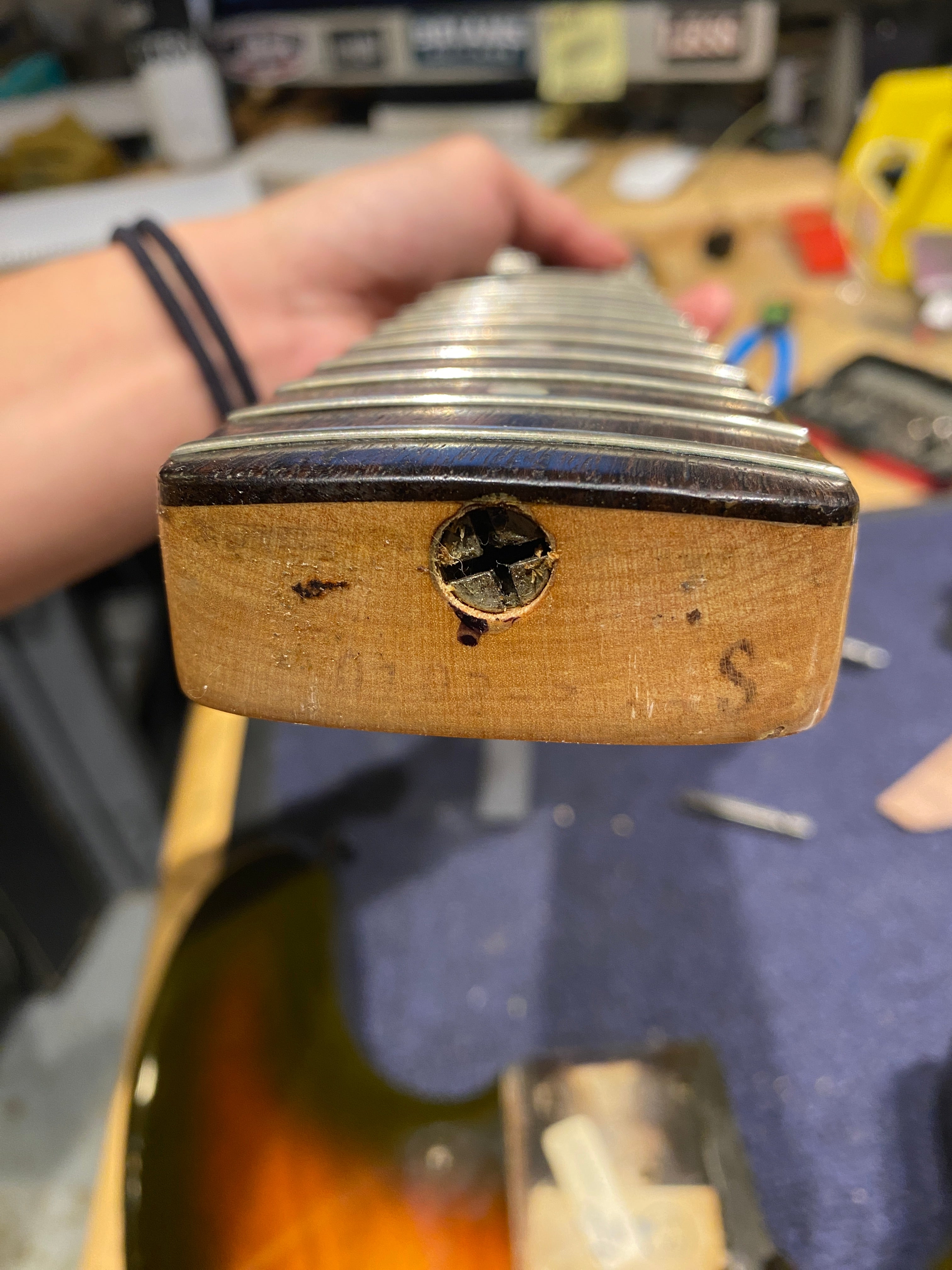 Fender Precision Bass Sunburst 1978 Bass Guitars / 4-String