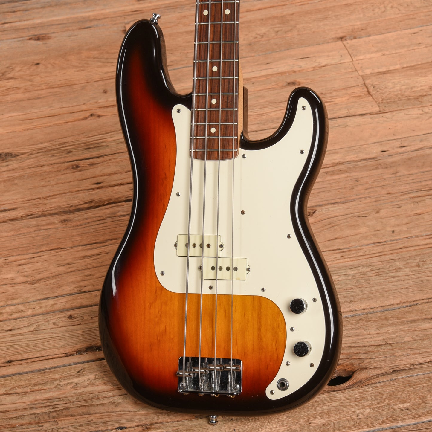 Fender Precision Bass Sunburst 1984 Bass Guitars / 4-String