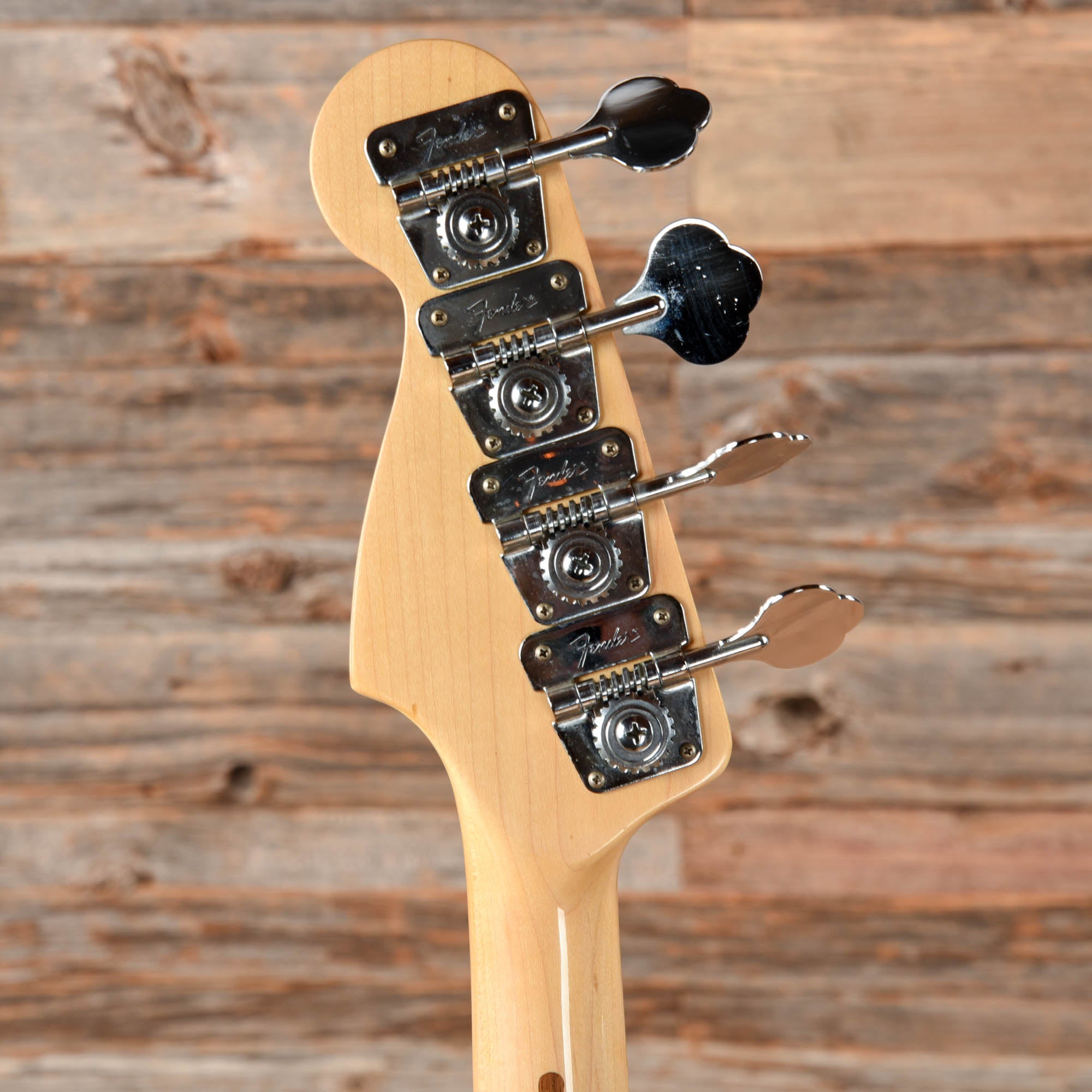 Fender Precision Bass Walnut 1978 Bass Guitars / 4-String