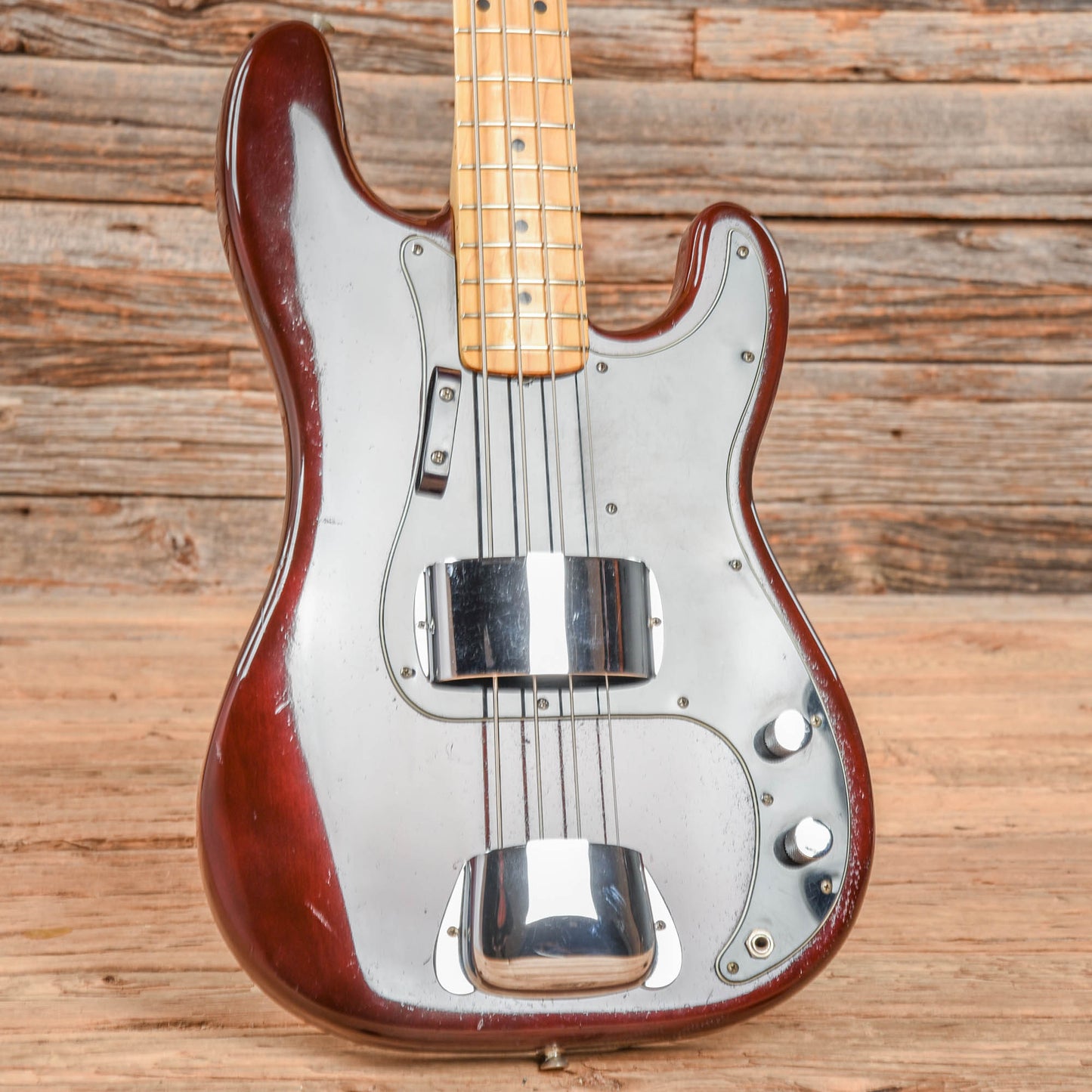 Fender Precision Bass Walnut 1978 Bass Guitars / 4-String
