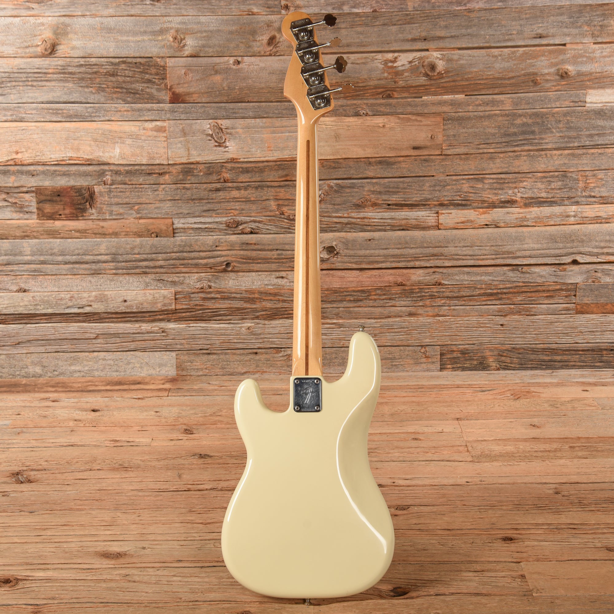 Fender Precision Bass White 1975 Bass Guitars / 4-String