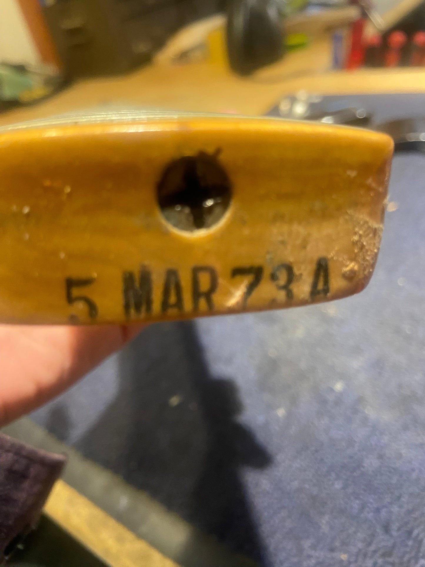 Fender Precison Bass Sunburst 1973 Bass Guitars / 4-String