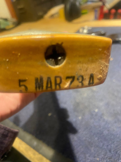 Fender Precison Bass Sunburst 1973 Bass Guitars / 4-String