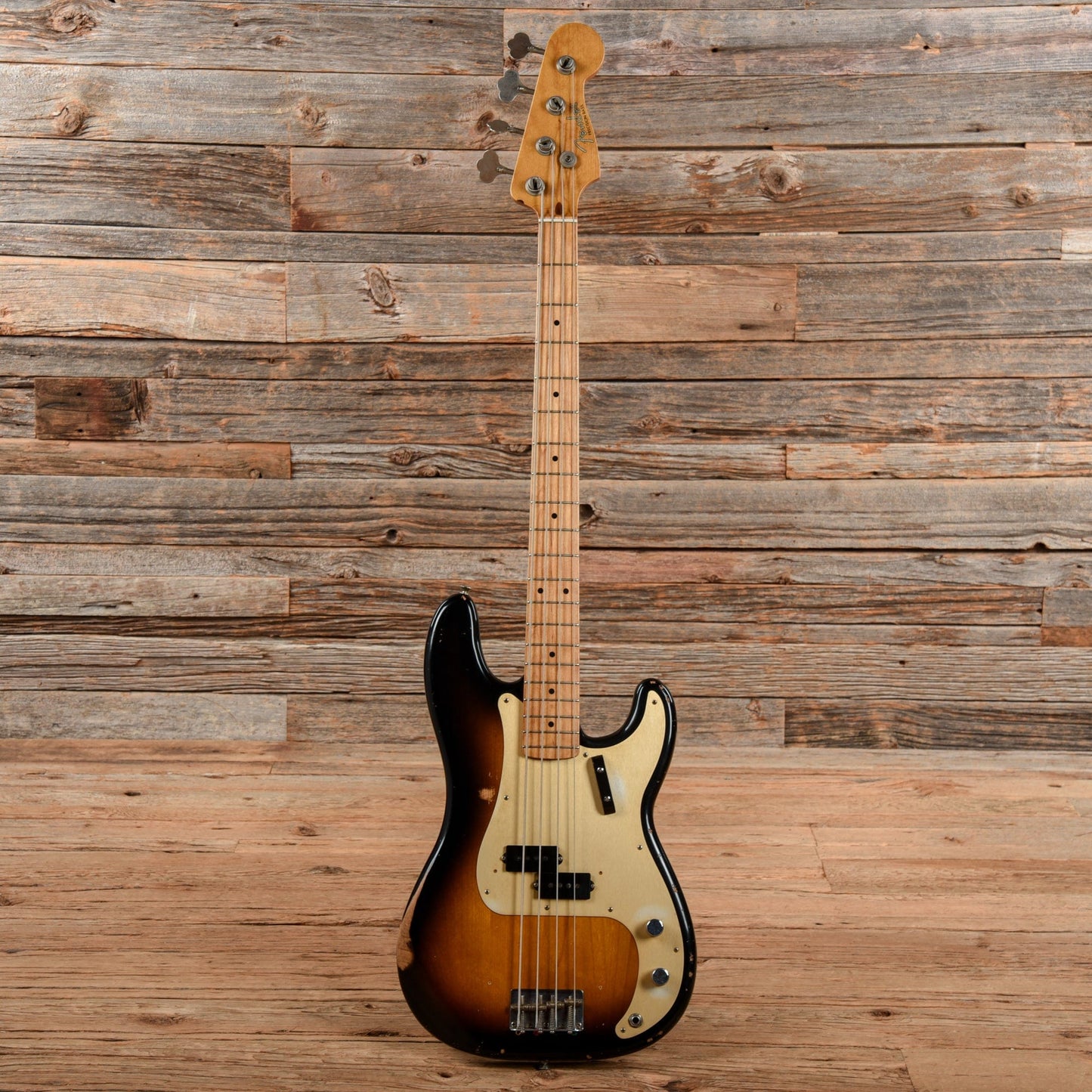 Fender Road Worn '50s Precision Bass Sunburst 2013 Bass Guitars / 4-String