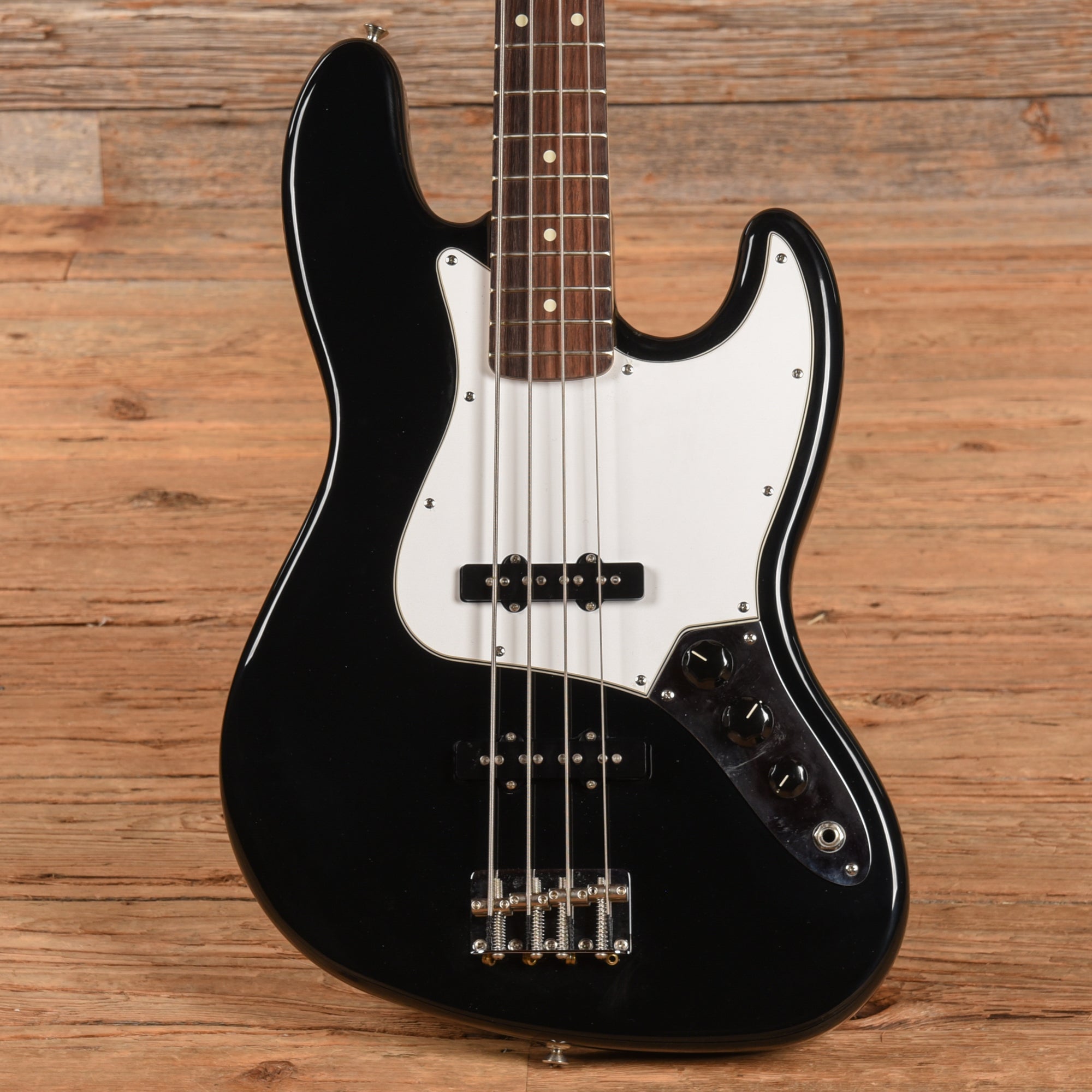 Fender Standard Bass Black 2004 Bass Guitars / 4-String