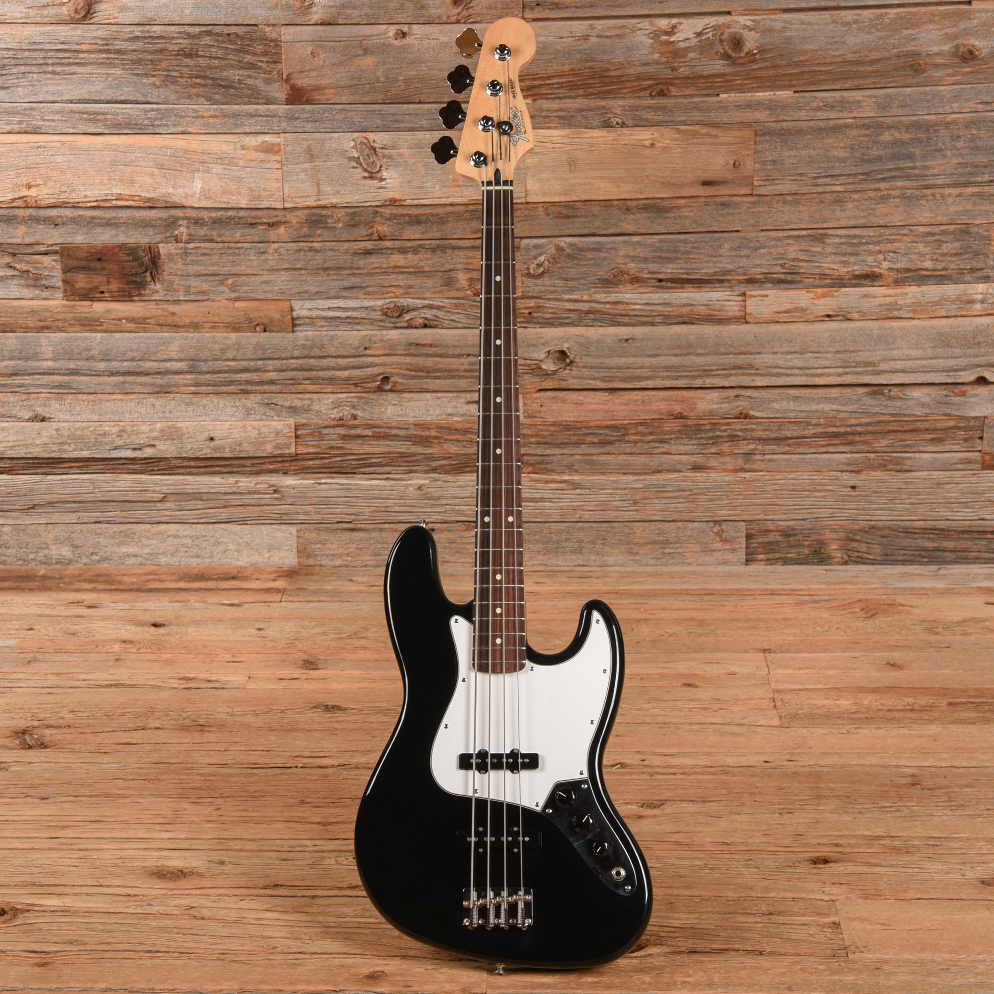 Fender Standard Bass Black 2004 Bass Guitars / 4-String