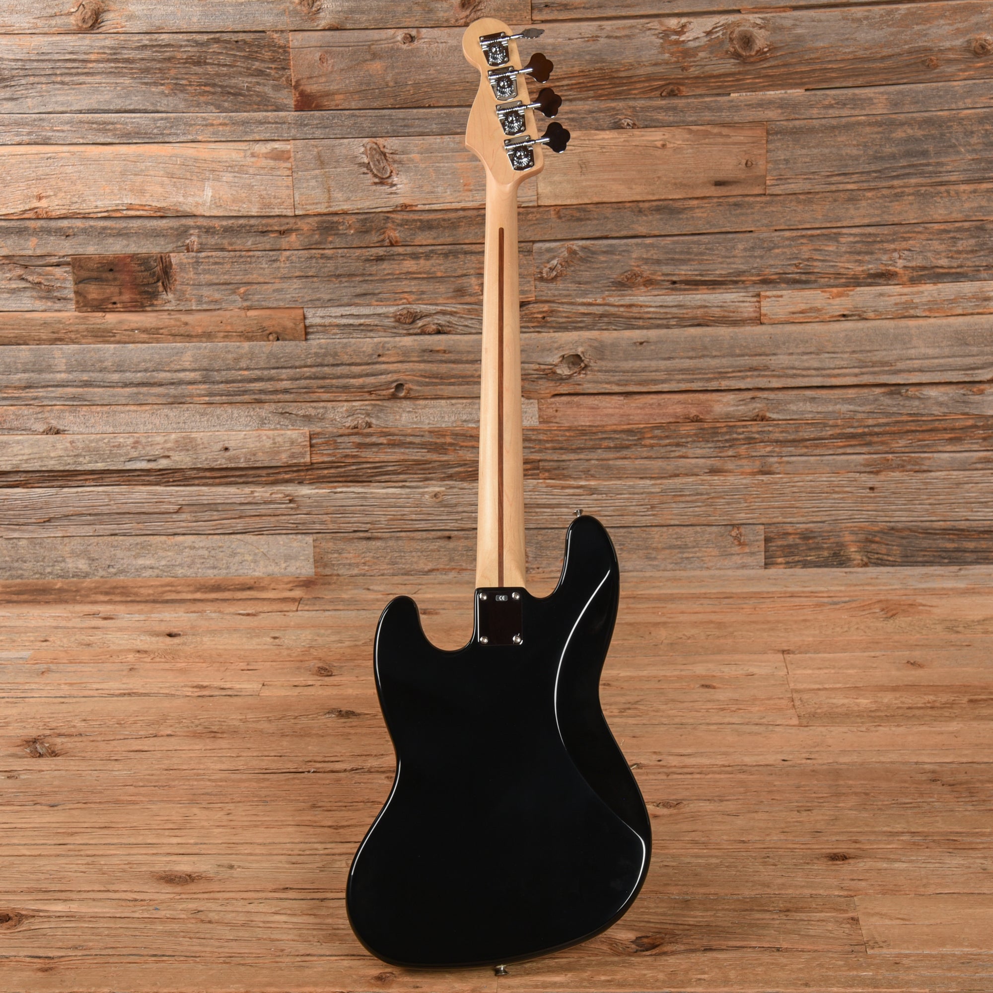 Fender Standard Bass Black 2004 Bass Guitars / 4-String