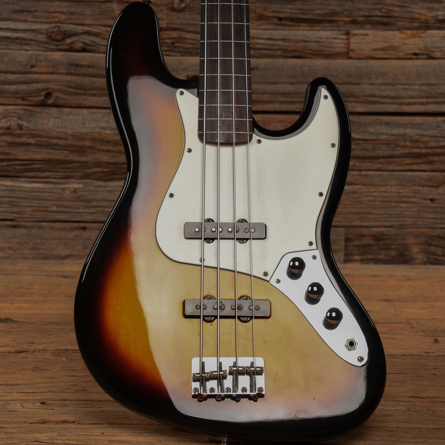 Fender Standard Jazz Bass Fretless Sunburst 2006 Bass Guitars / 4-String