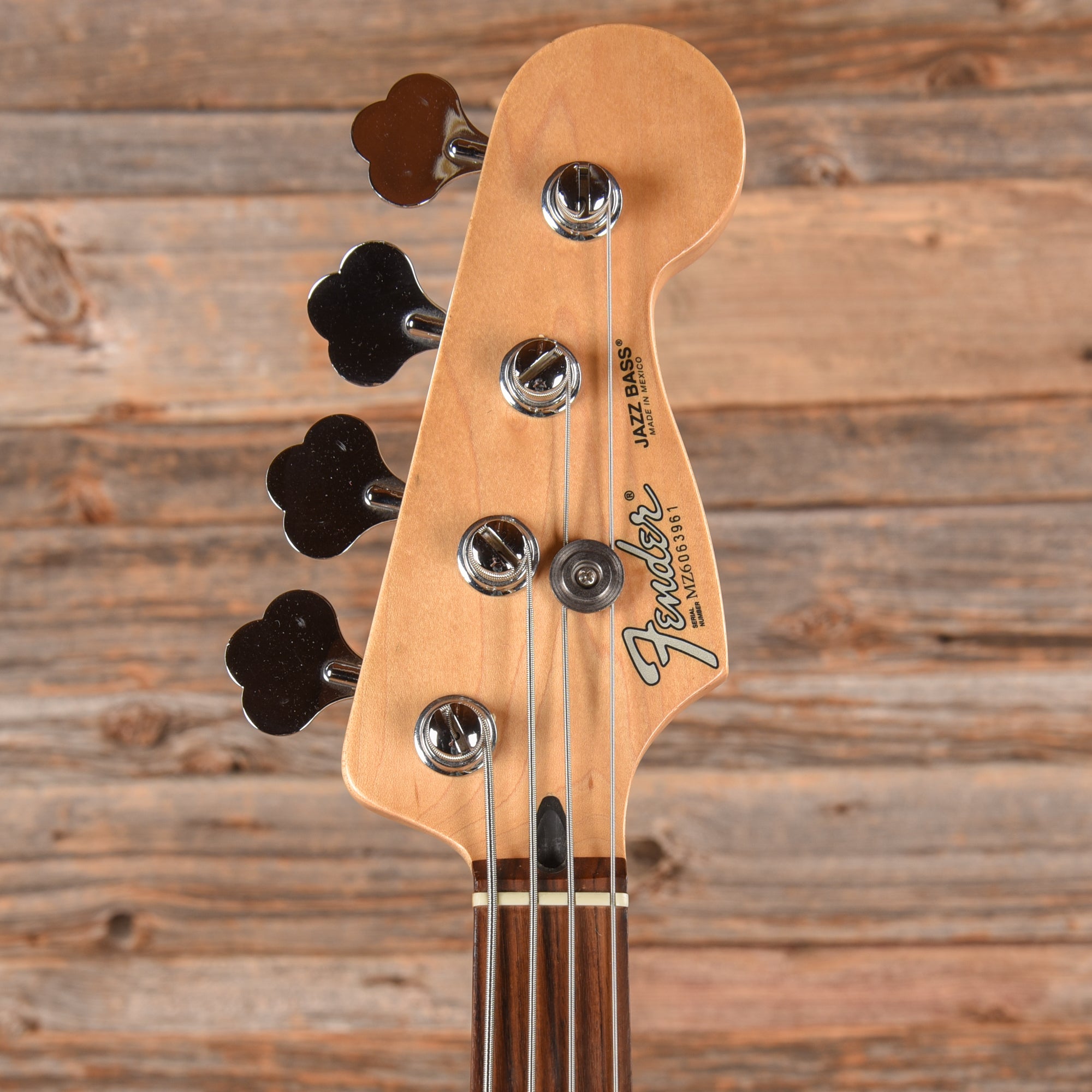 Fender Standard Jazz Bass Midnight Wine 2006 Bass Guitars / 4-String