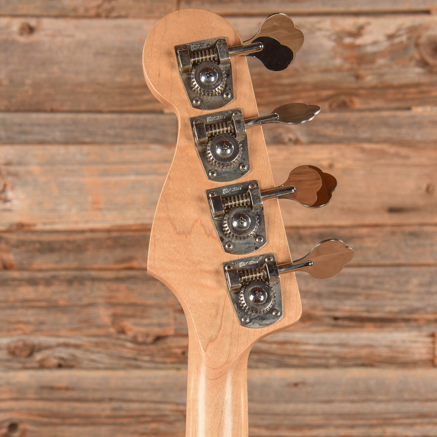 Fender Standard Jazz Bass White 1997 Bass Guitars / 4-String