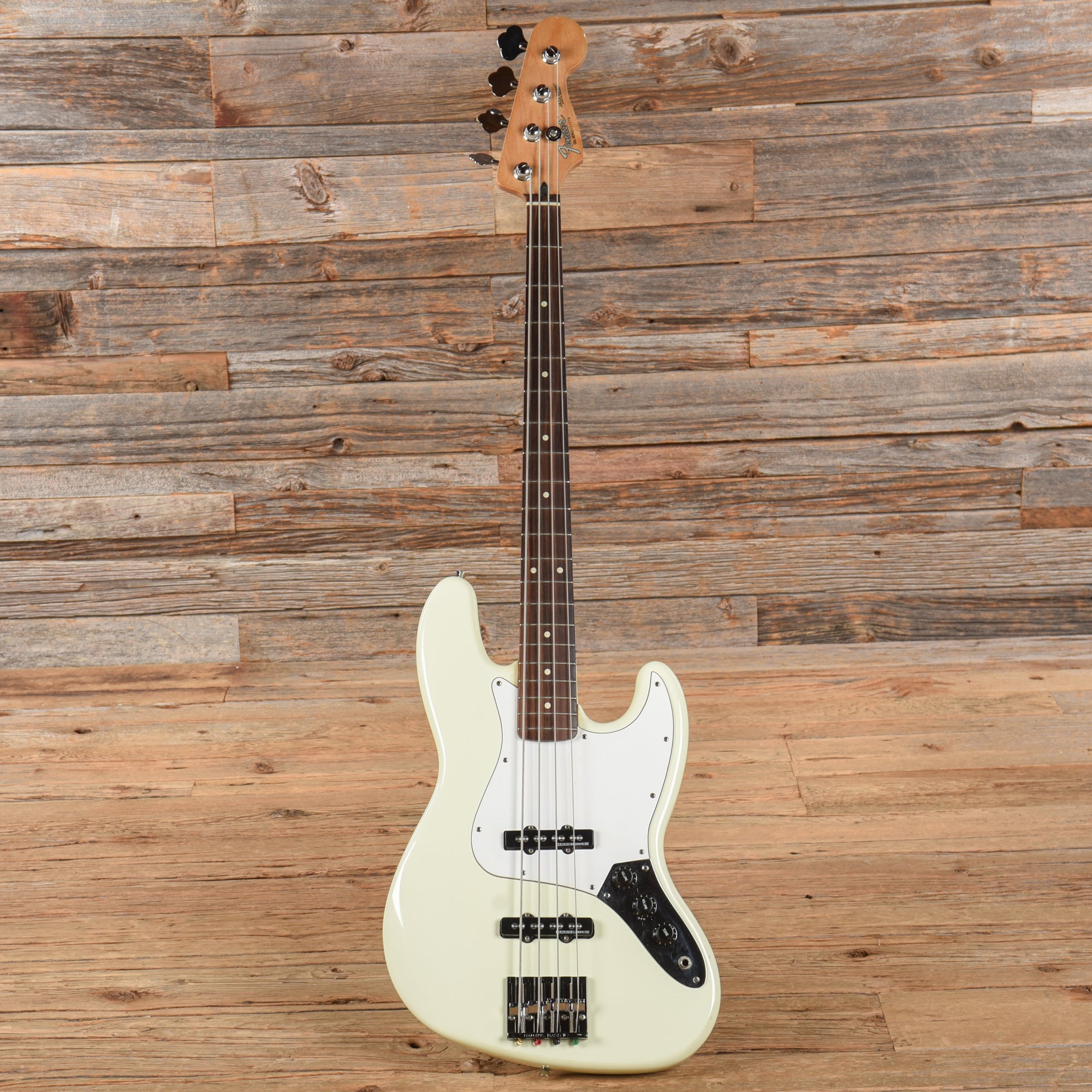Fender Standard Jazz Bass White 2002 Bass Guitars / 4-String