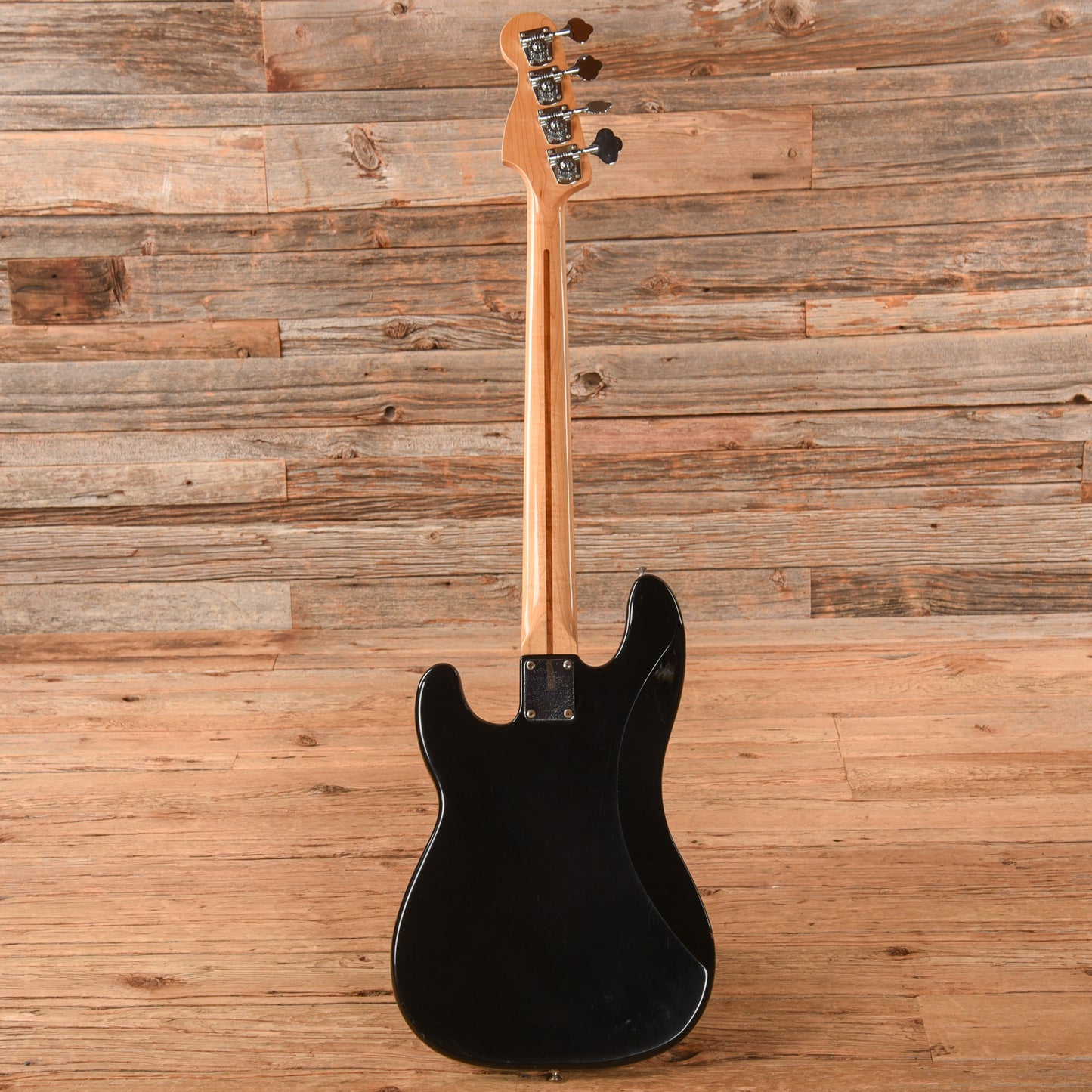 Fender Standard Precision Bass Black 1999 Bass Guitars / 4-String