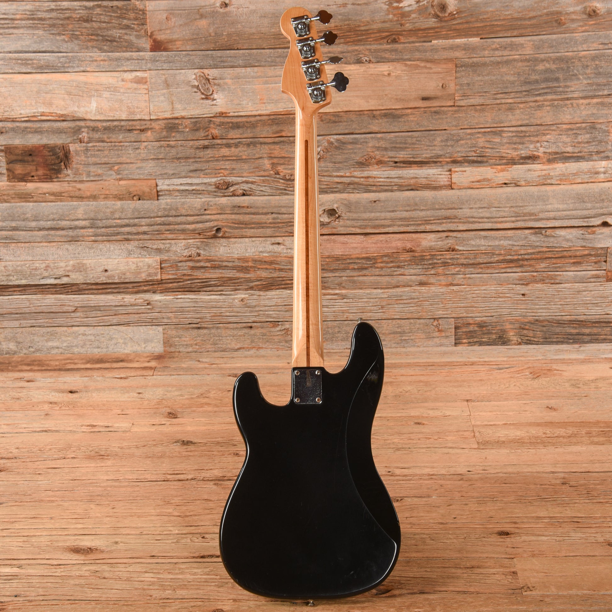 Fender Standard Precision Bass Black 1999 Bass Guitars / 4-String