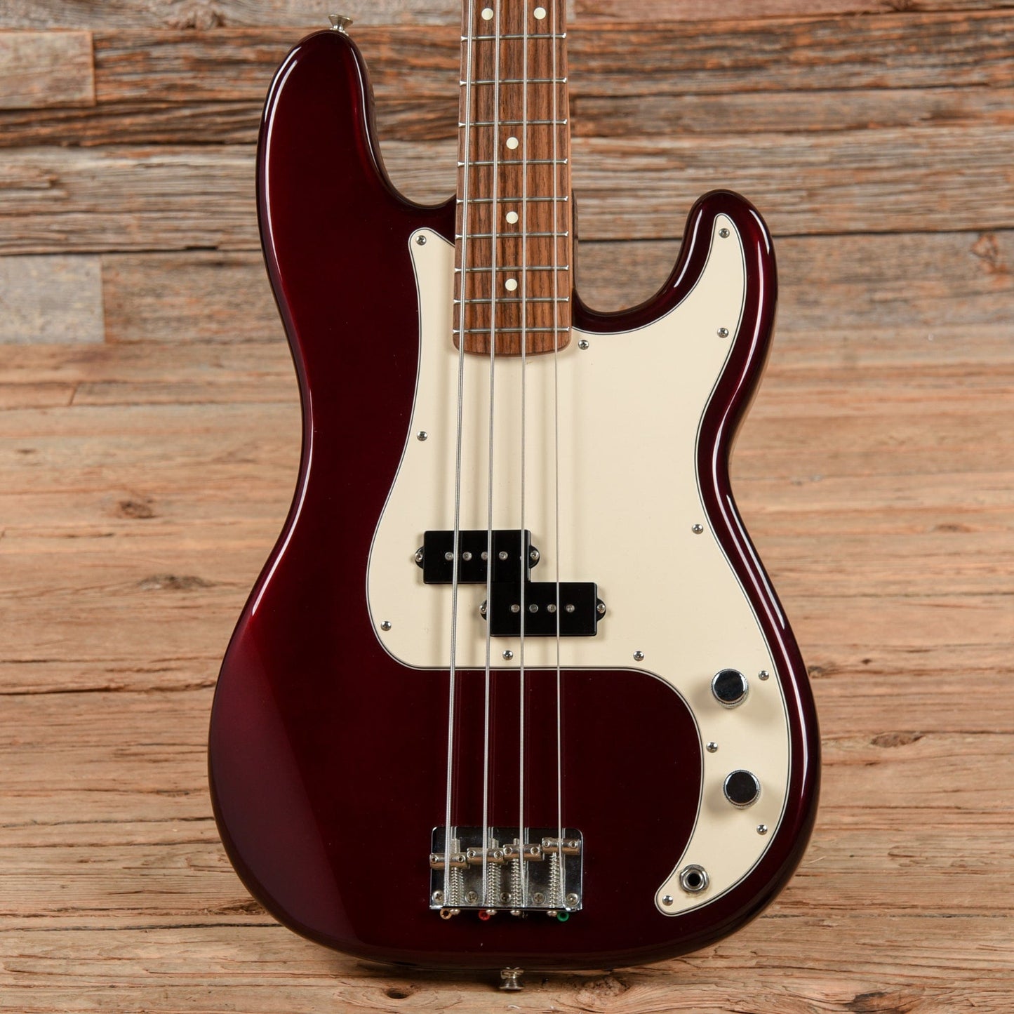 Fender Standard Precision Bass Bordeaux 2005 Bass Guitars / 4-String