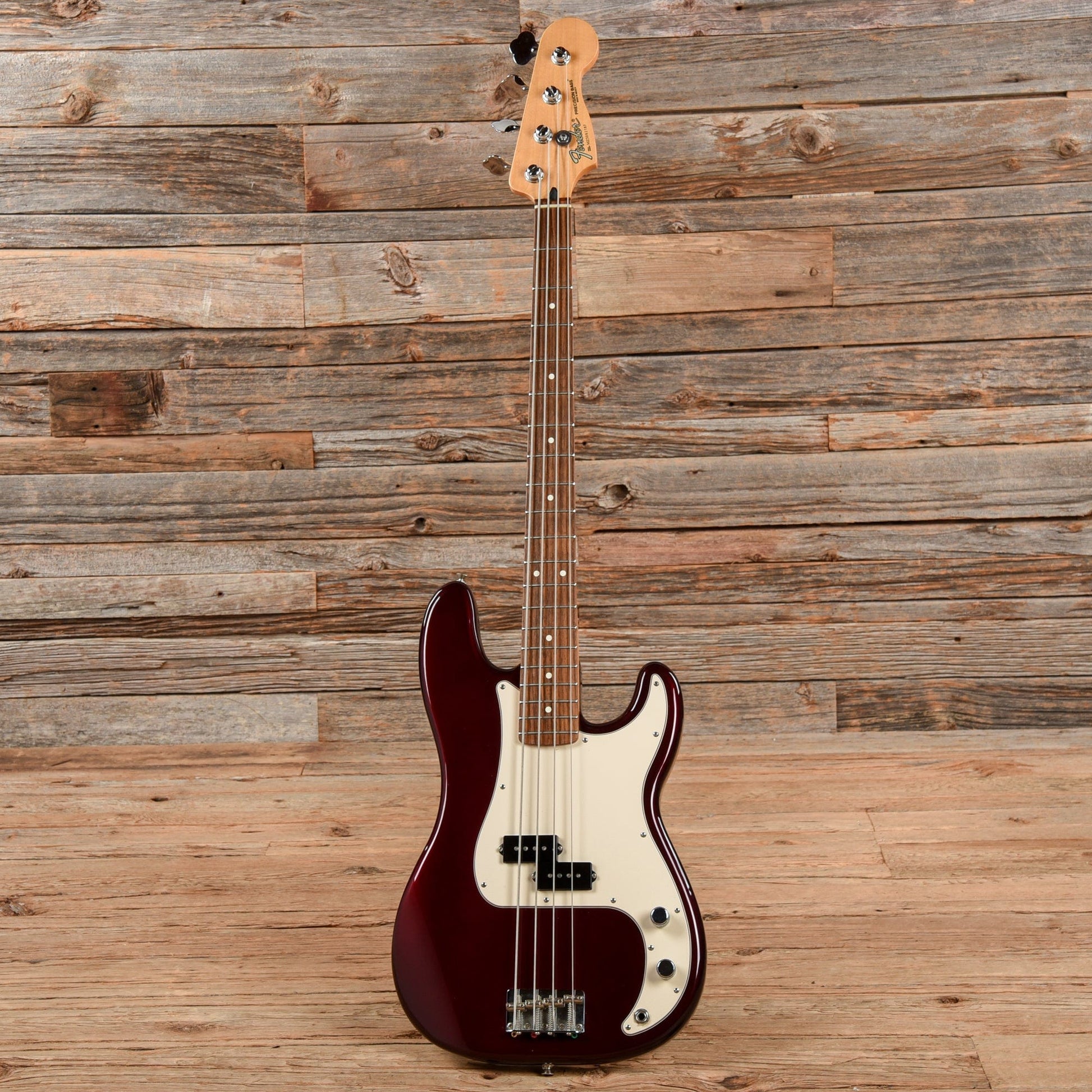 Fender Standard Precision Bass Bordeaux 2005 Bass Guitars / 4-String