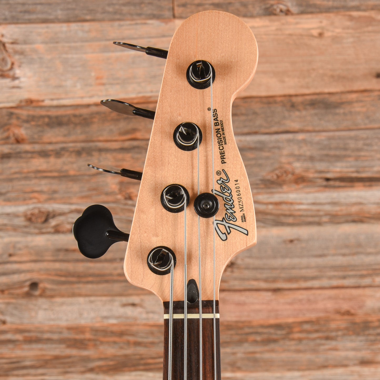 Fender Standard Precision Bass Brown Sunburst 2005 Bass Guitars / 4-String