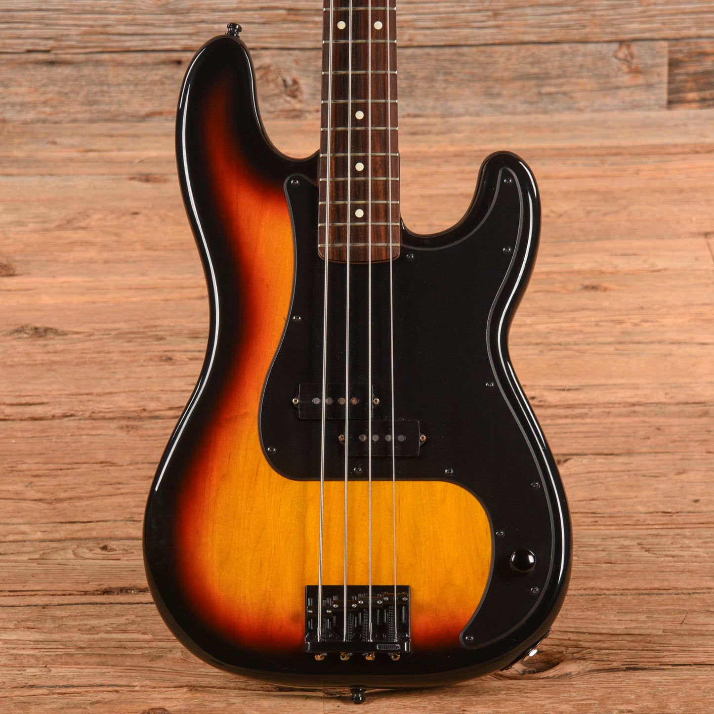 Fender Standard Precision Bass Brown Sunburst 2005 Bass Guitars / 4-String