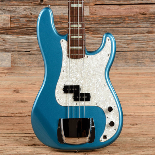 Fender Standard Precision Bass Lake Placid Blue 2011 Bass Guitars / 4-String