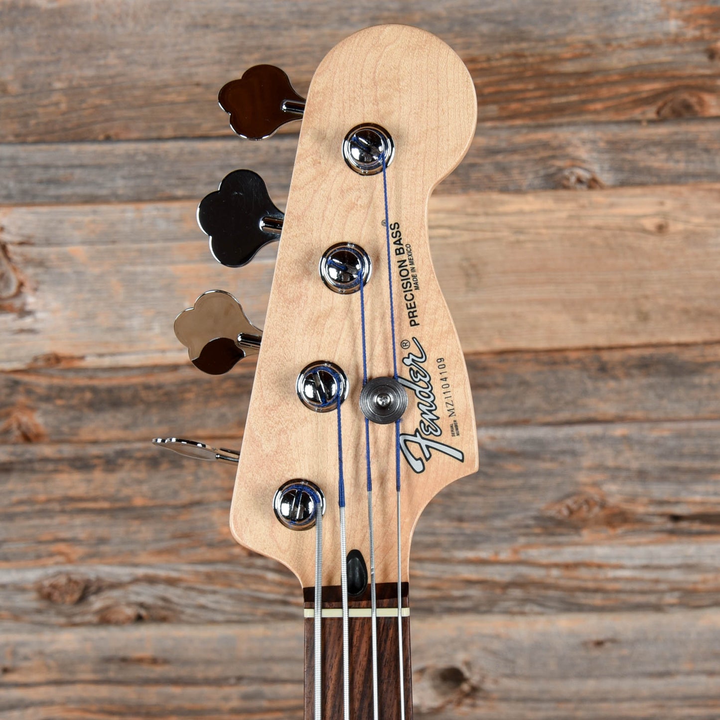 Fender Standard Precision Bass Midnight Blue 2001 Bass Guitars / 4-String