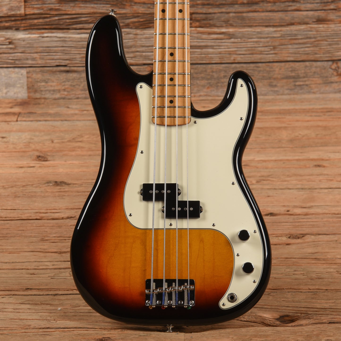 Fender Standard Precision Bass Sunburst 2010 Bass Guitars / 4-String