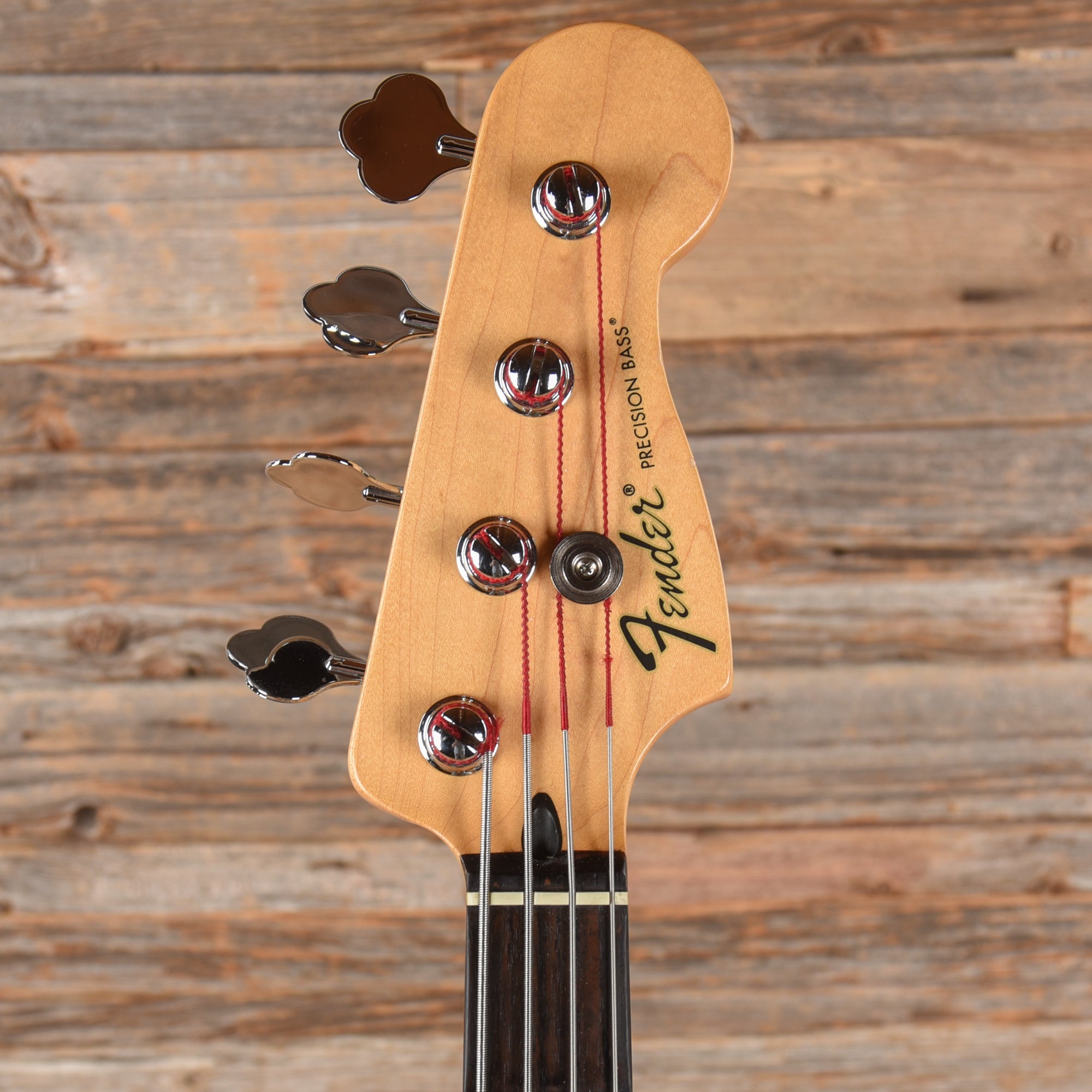 Fender Standard Precision Bass White 2009 Bass Guitars / 4-String