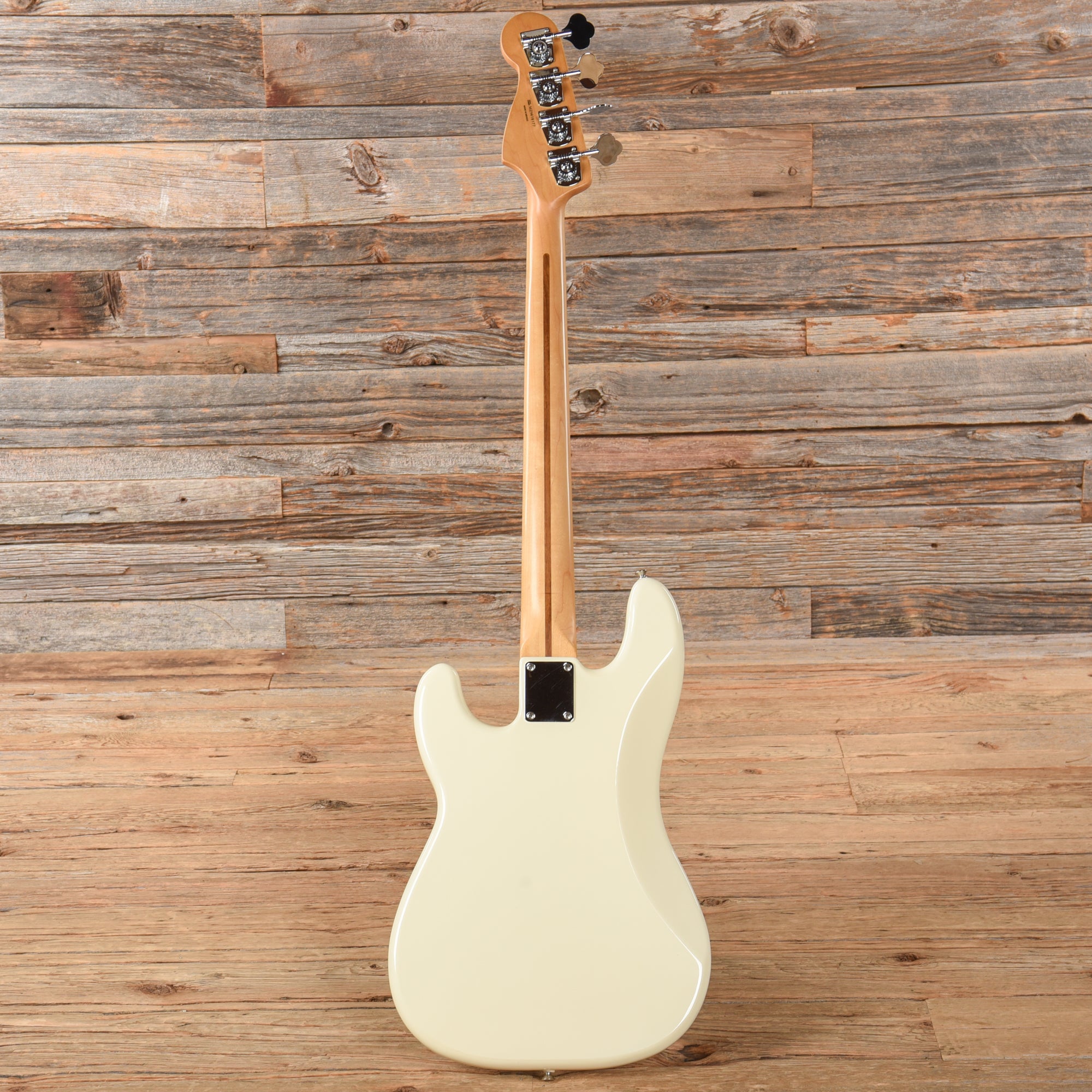 Fender Standard Precision Bass White 2009 Bass Guitars / 4-String