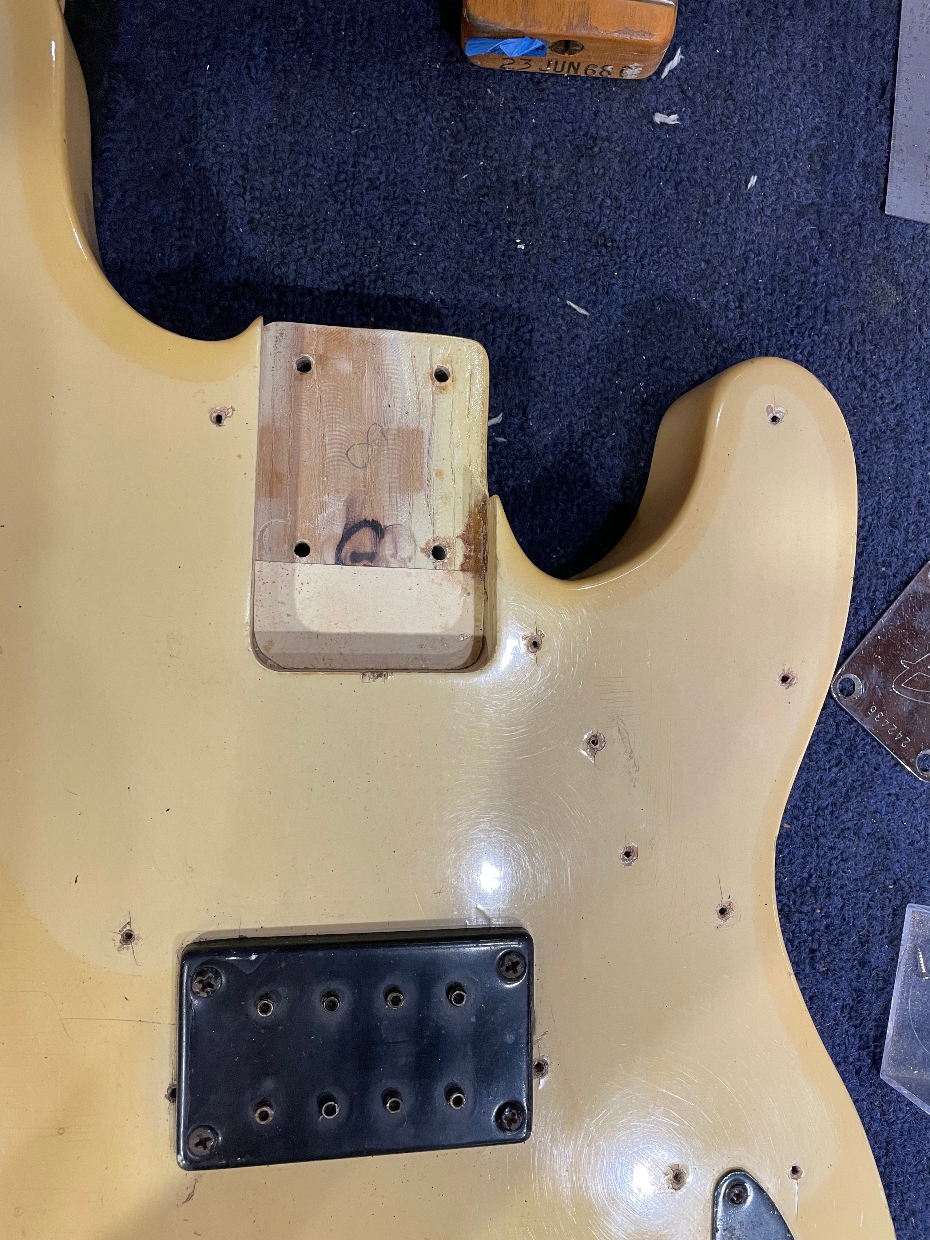 Fender Telecaster Bass Blonde 1968 Bass Guitars / 4-String