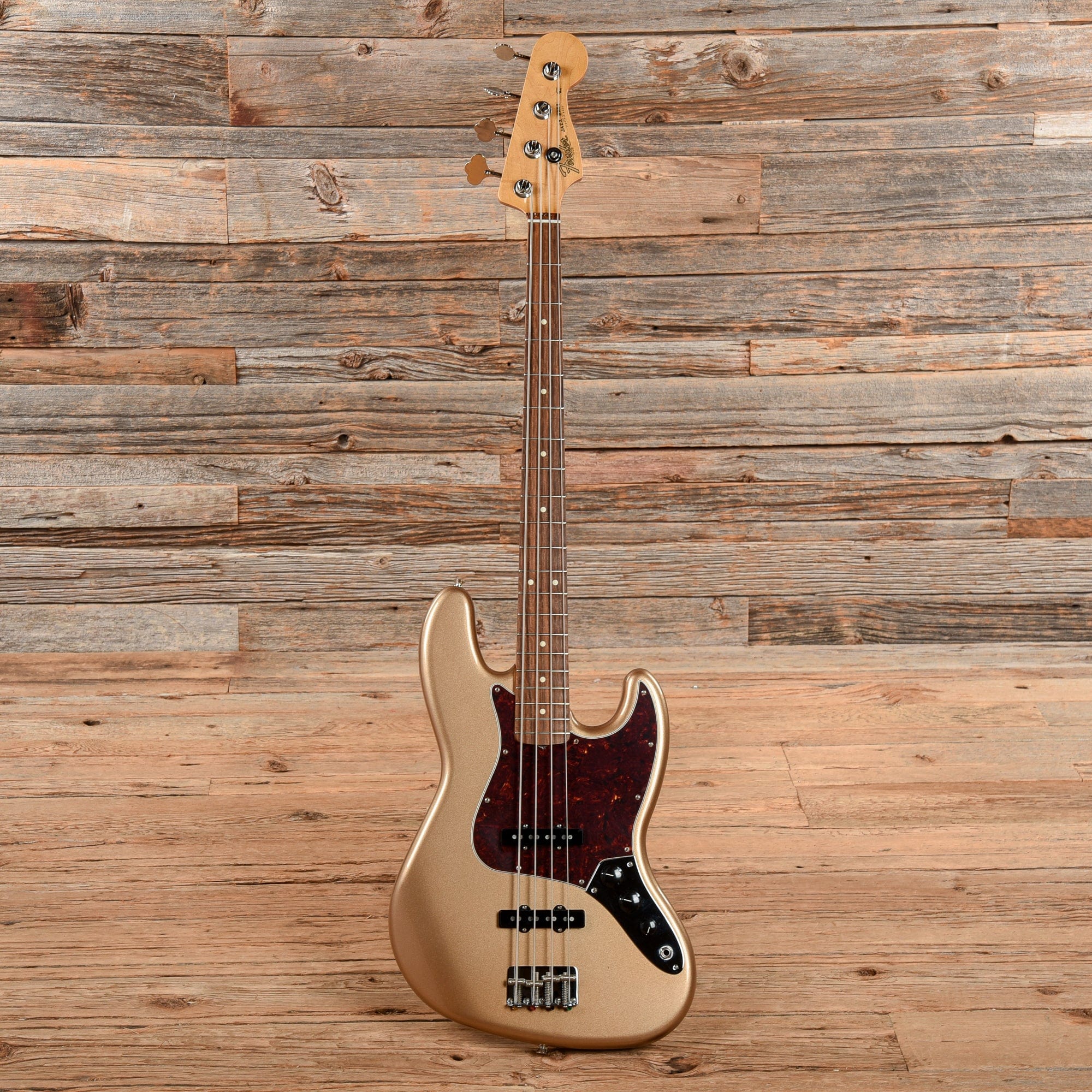 Firemist Gold Fender Vintera 60s Jazz Bass Firemist Gold 2021 – Chicago Music Exchange