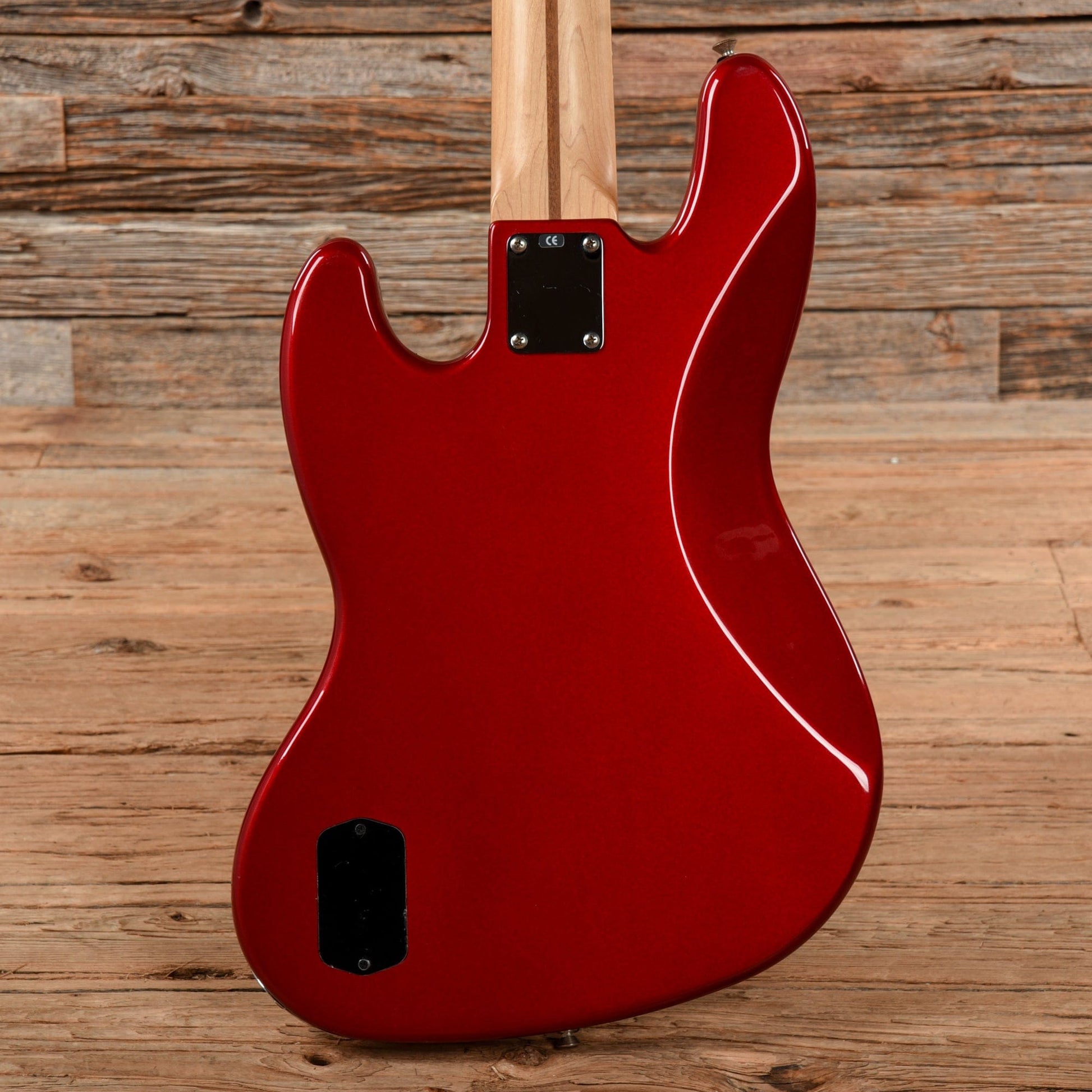 Fender Deluxe Active Jazz Bass V Candy Apple Red 2004 Bass Guitars / 5-String or More