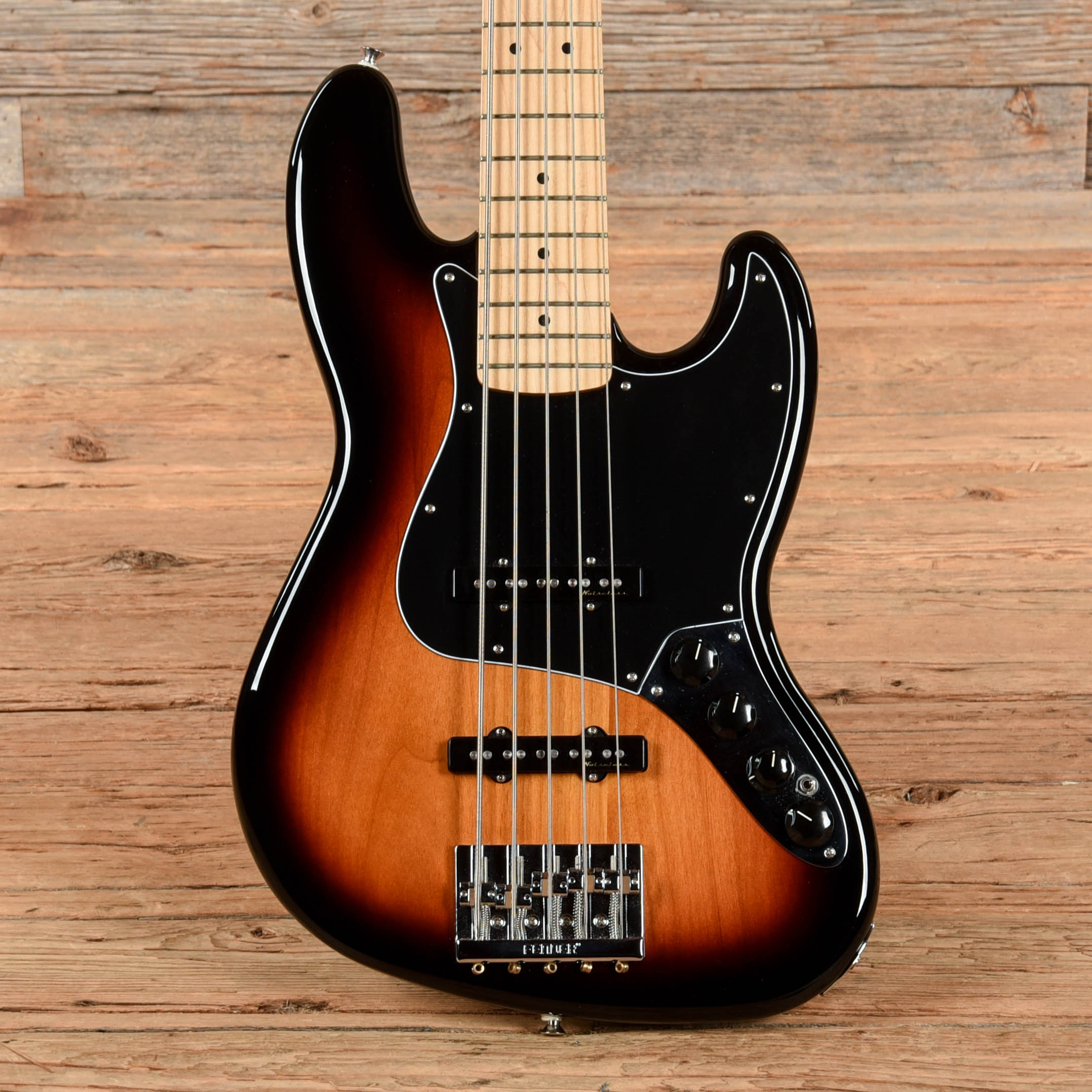 Fender Deluxe Active Jazz Bass V Sunburst 2021 Bass Guitars / 5-String or More