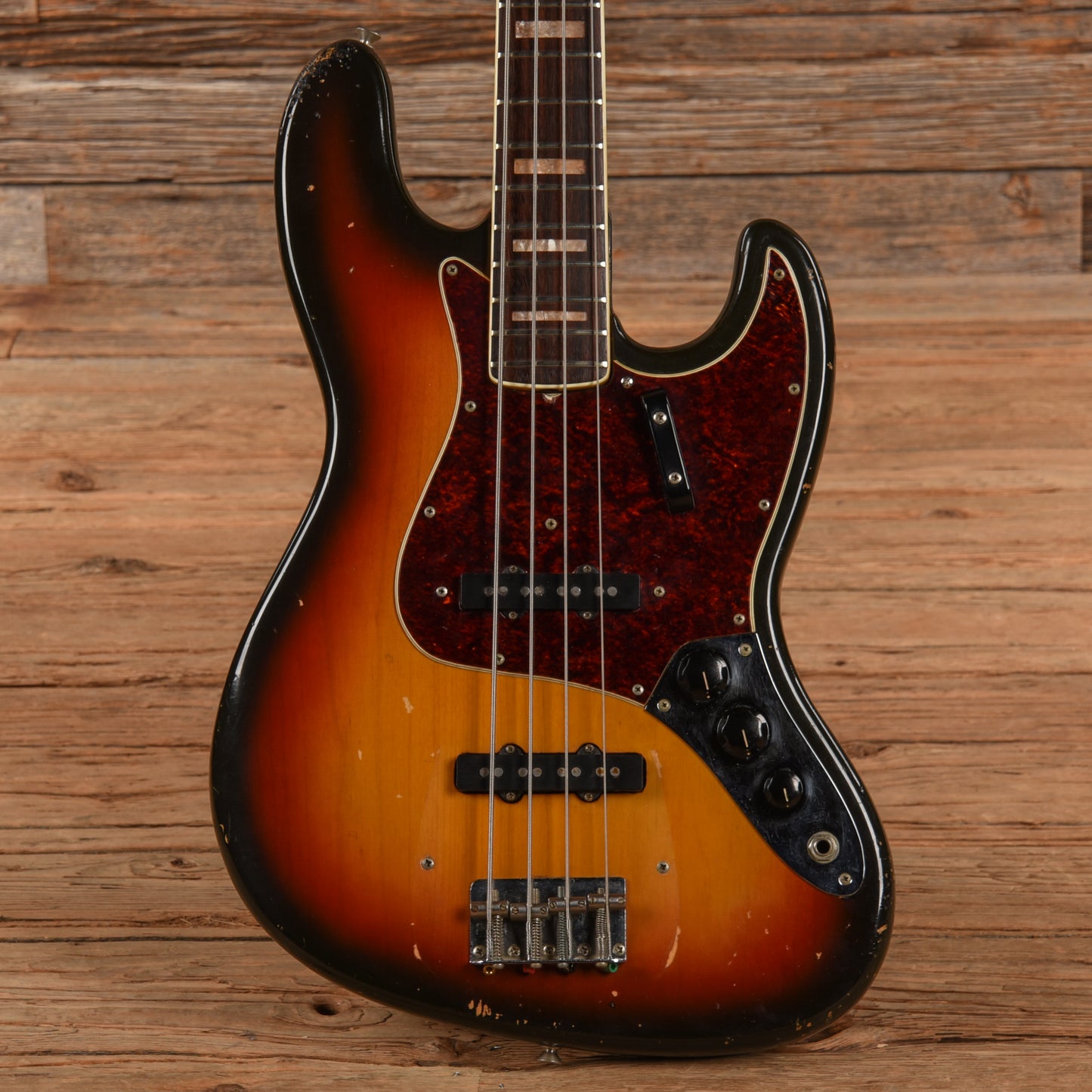 Fender Jazz Bass Sunburst 1969 Bass Guitars / 5-String or More