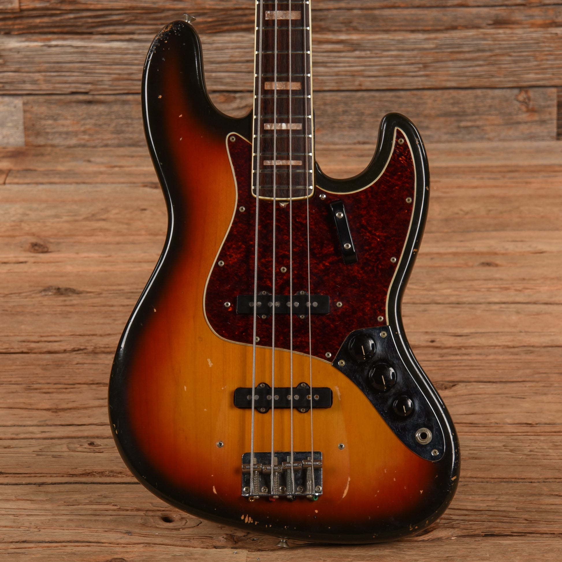 Fender Jazz Bass Sunburst 1969 Bass Guitars / 5-String or More