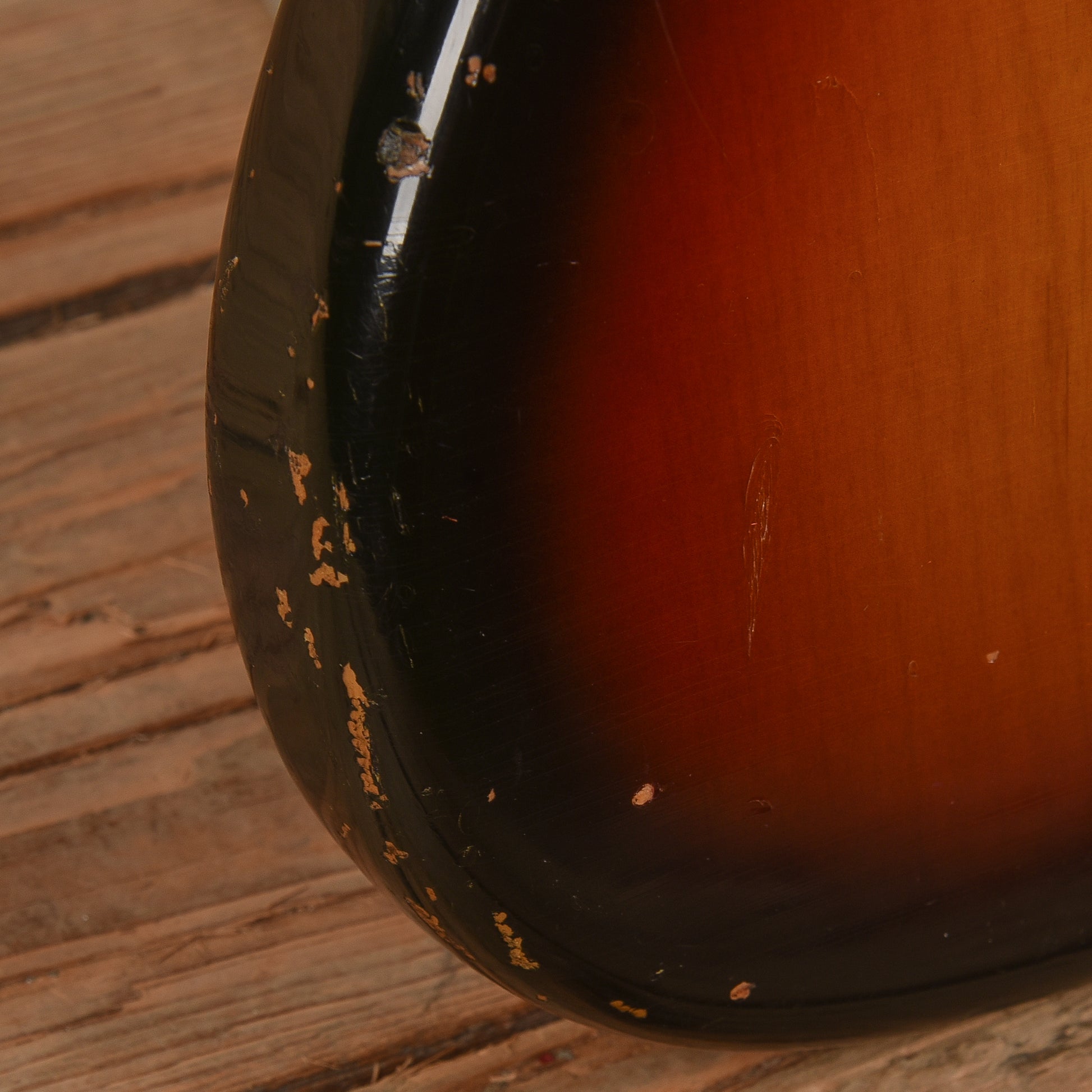 Fender Jazz Bass Sunburst 1969 Bass Guitars / 5-String or More