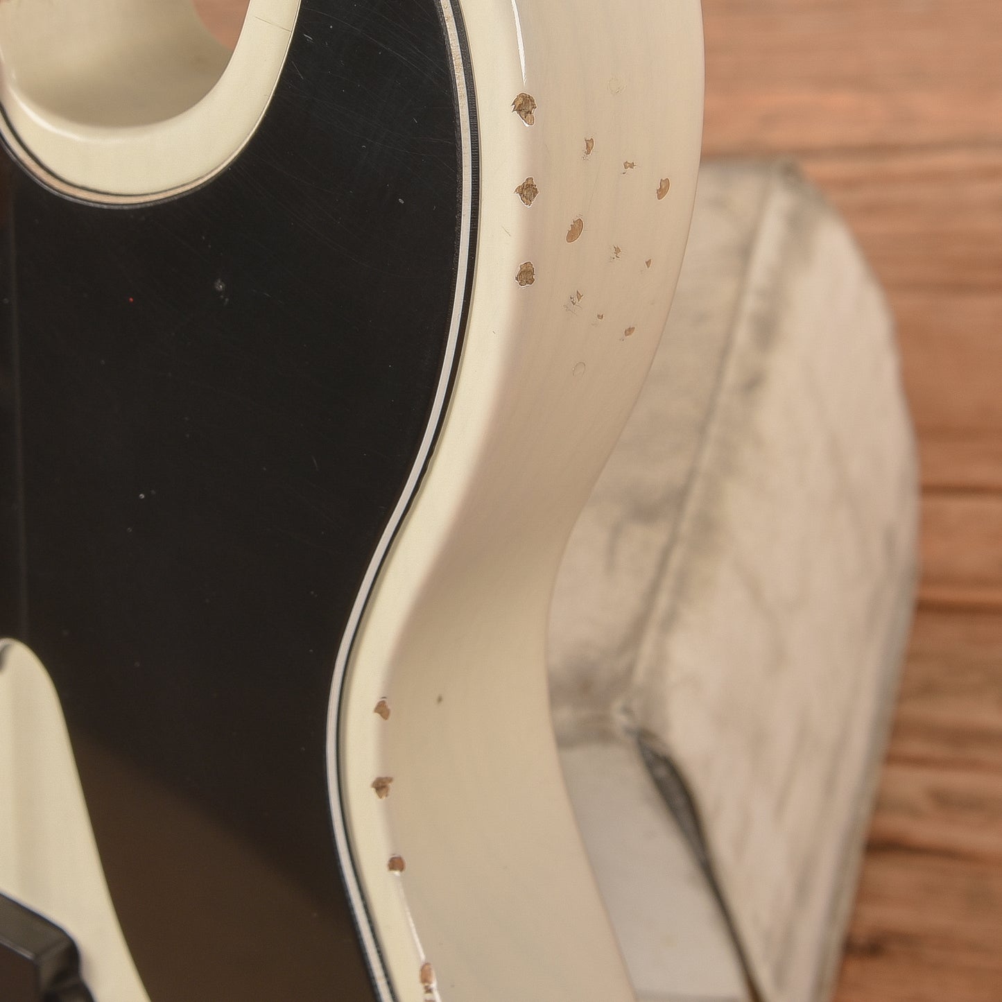 Fender Mike Dirnt Road Worn Artist Series Signature Precision Bass White Blonde 2018 Bass Guitars / 5-String or More