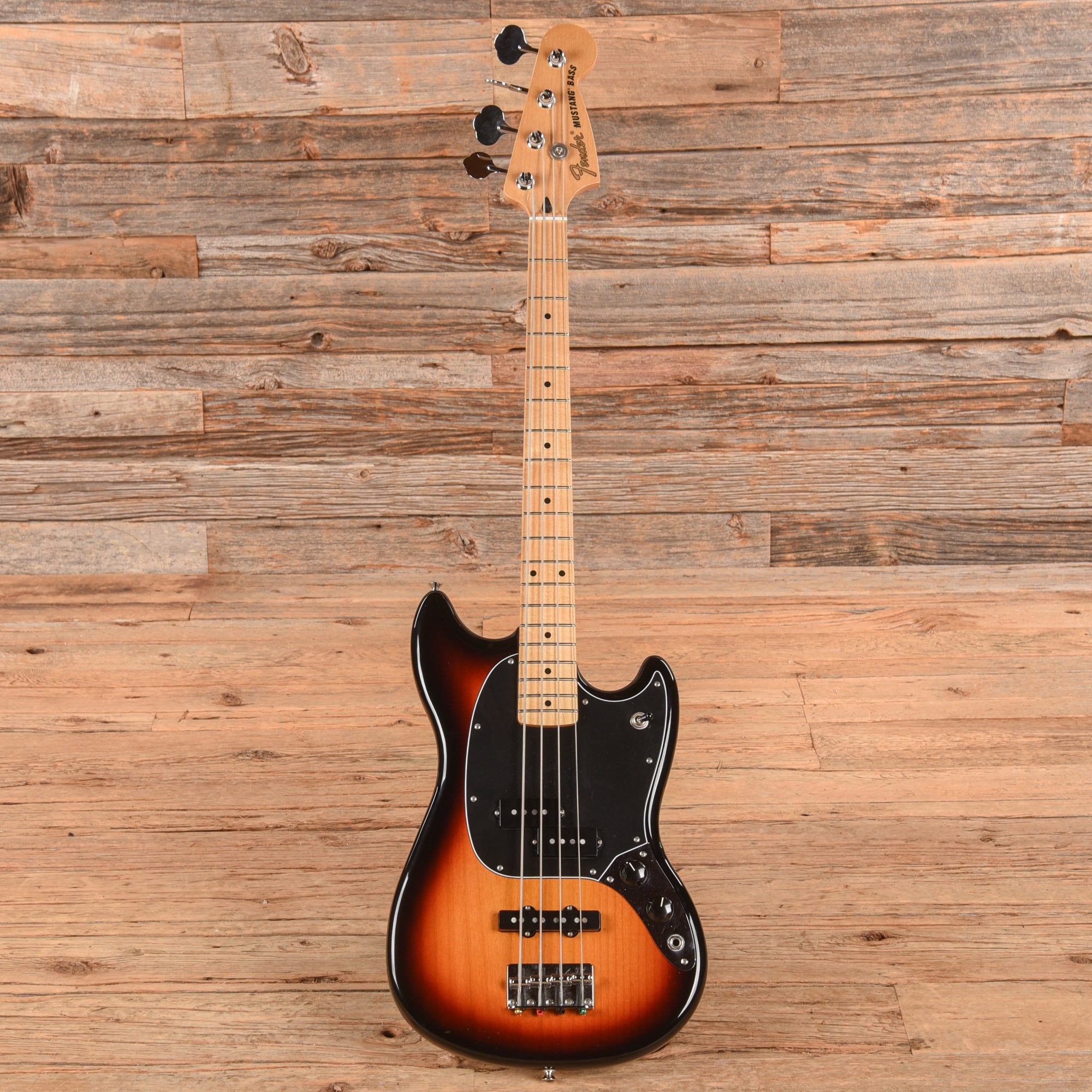 Fender Player Mustang PJ Bass Sunburst 2019 Bass Guitars / 5-String or More