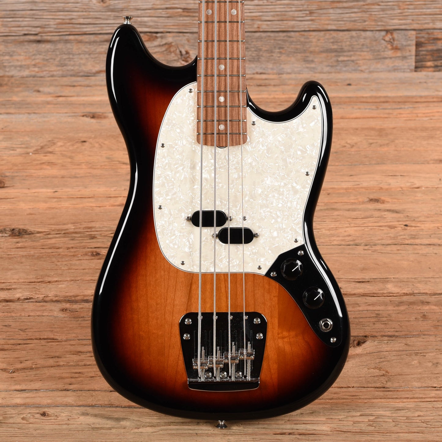 Fender 60s Vintera Mustang Bass Sunburst 2021 Bass Guitars