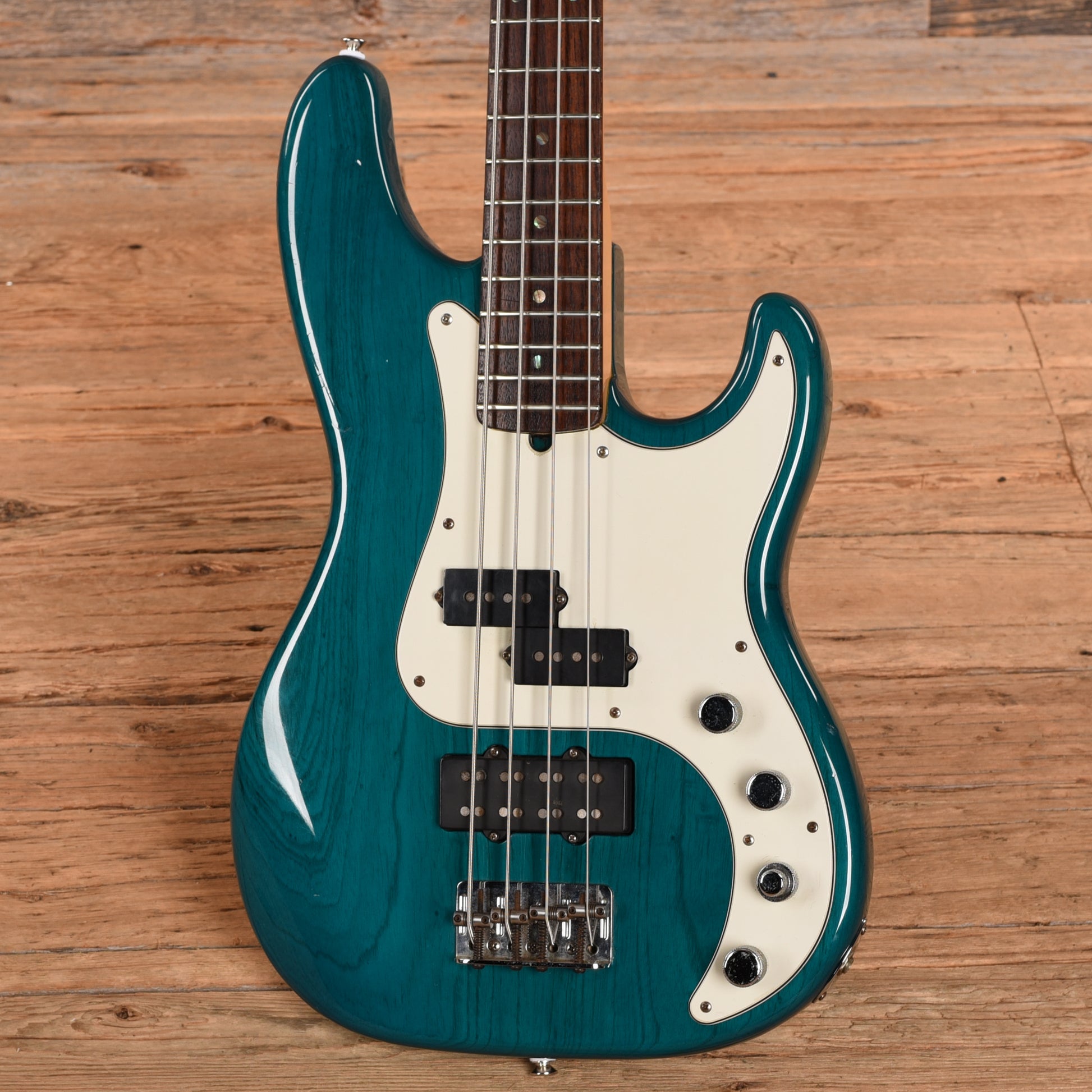 Fender American Deluxe Precision Bass Teal Green Transparent 1999 Bass Guitars