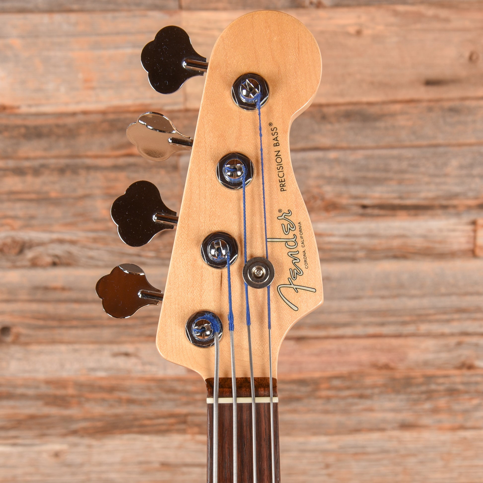 Fender American Professional Precision Bass Olympic White 2019 Bass Guitars